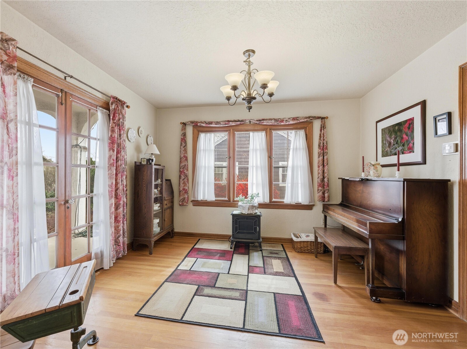 106 N Franklin Avenue Property Photo 7