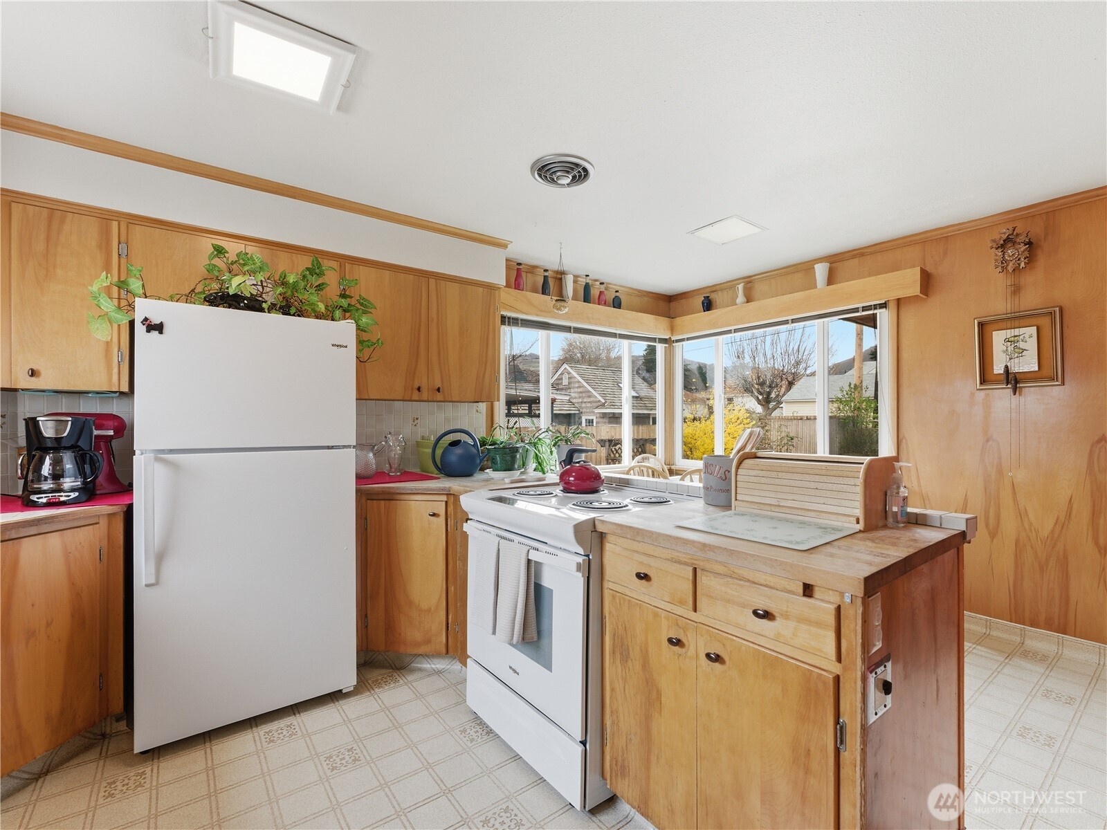 106 N Franklin Avenue Property Photo 9