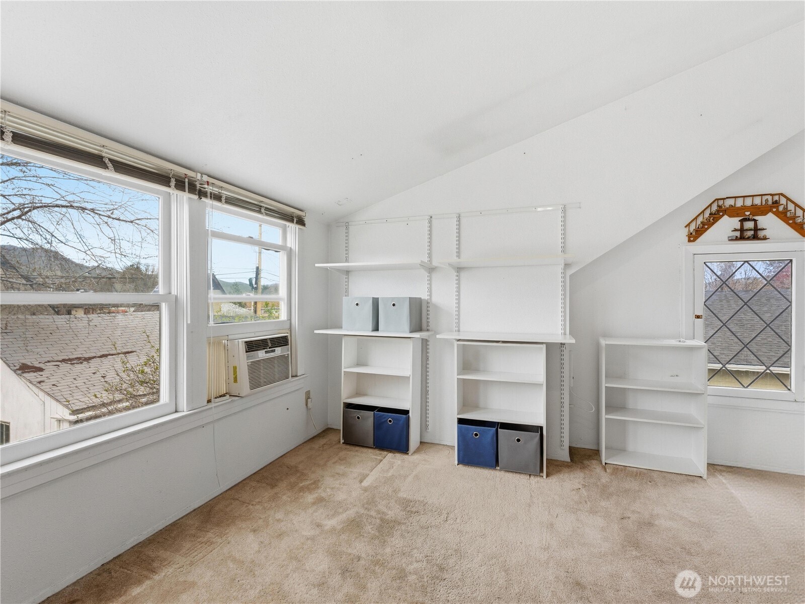 106 N Franklin Avenue Property Photo 21