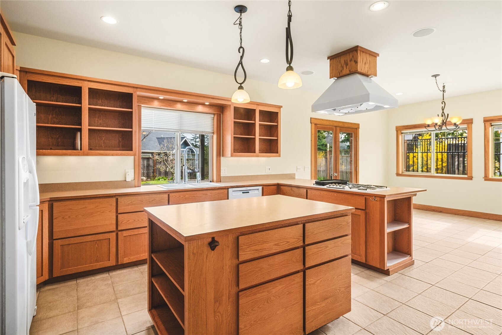 520 Kelsando Circle Property Photo 9