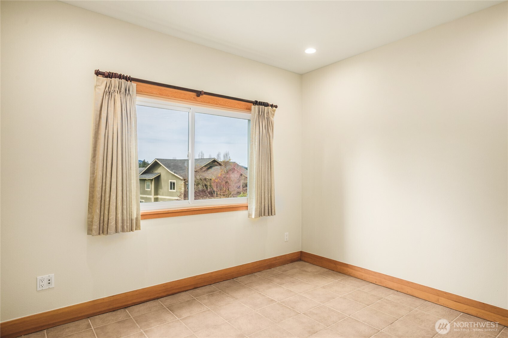 520 Kelsando Circle Property Photo 13