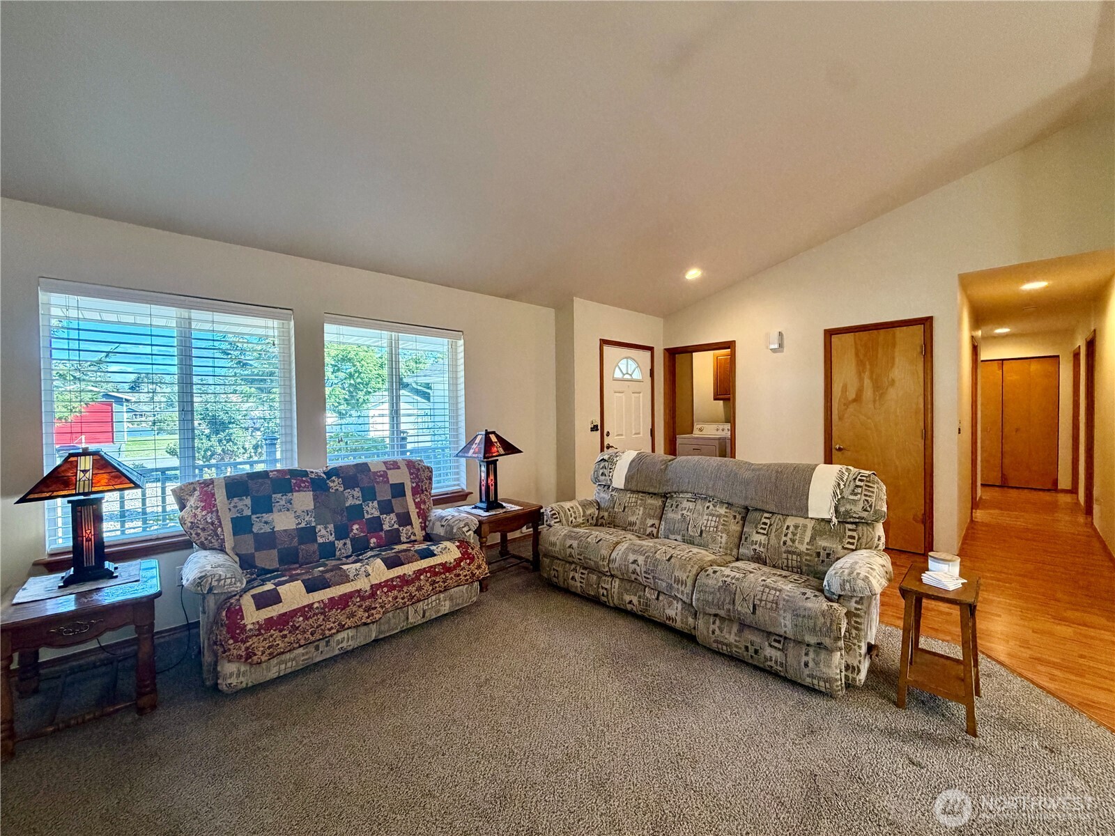 341 Ponderosa Loop Property Photo 7
