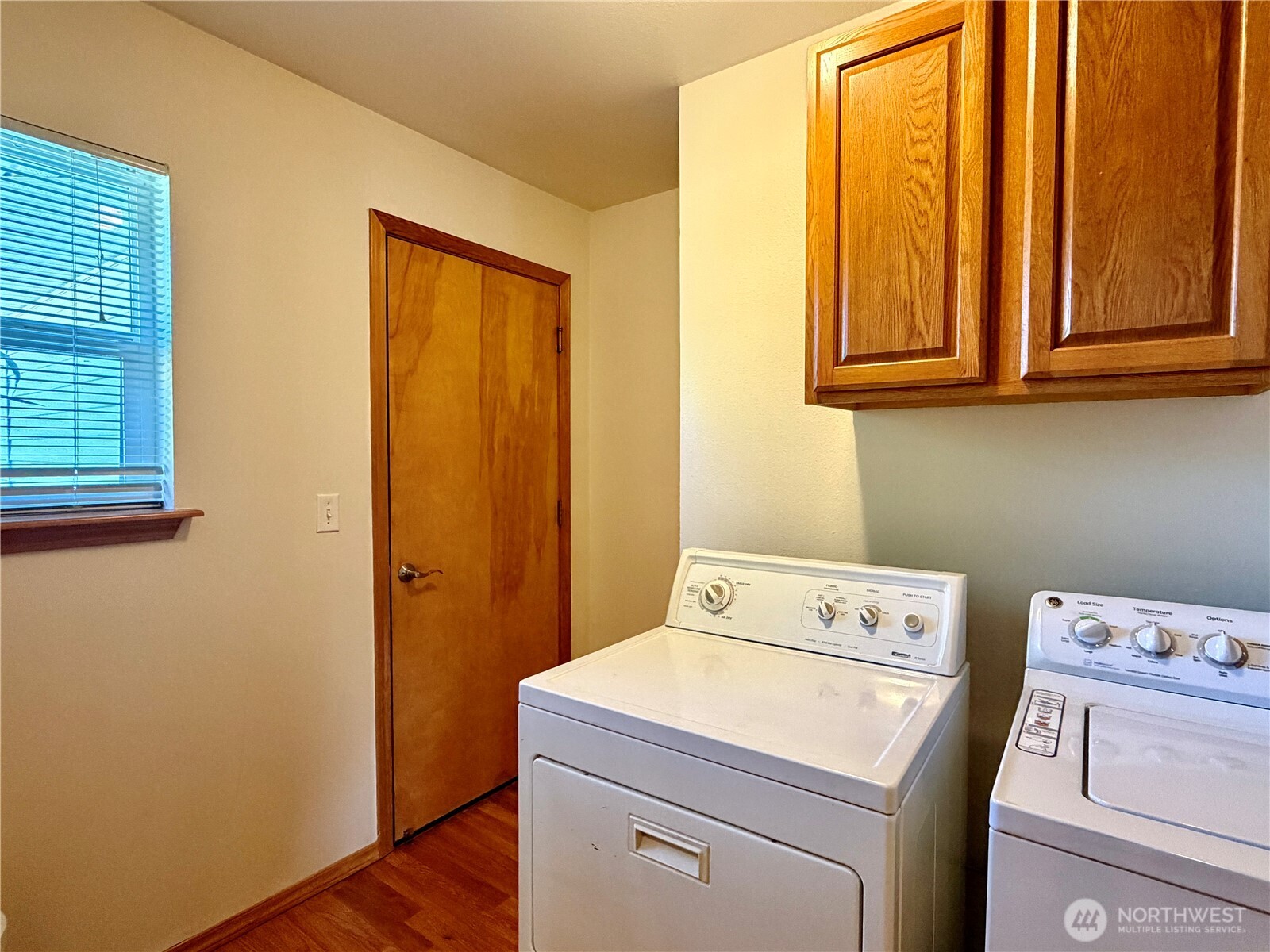 341 Ponderosa Loop Property Photo 9