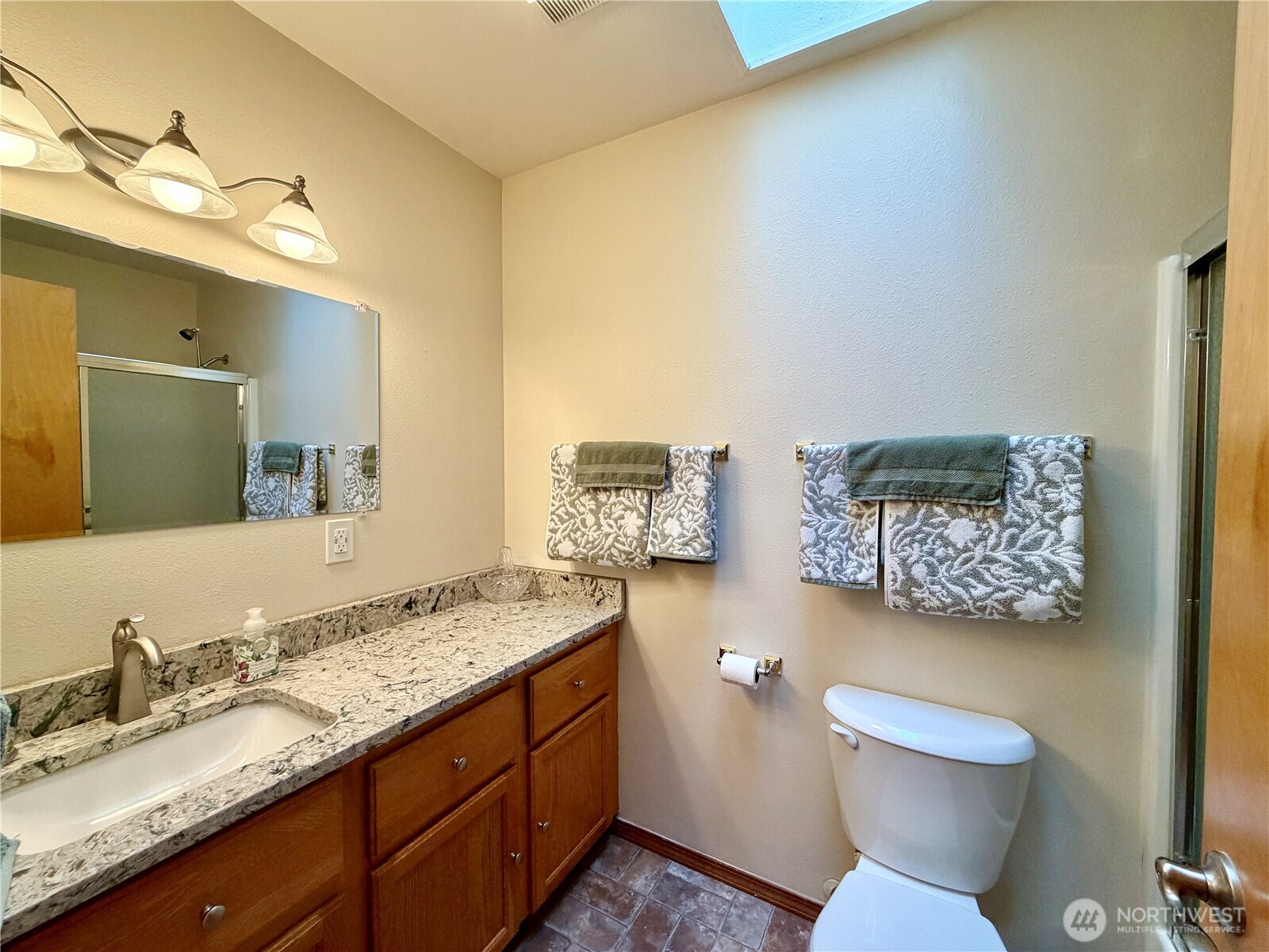 341 Ponderosa Loop Property Photo 13