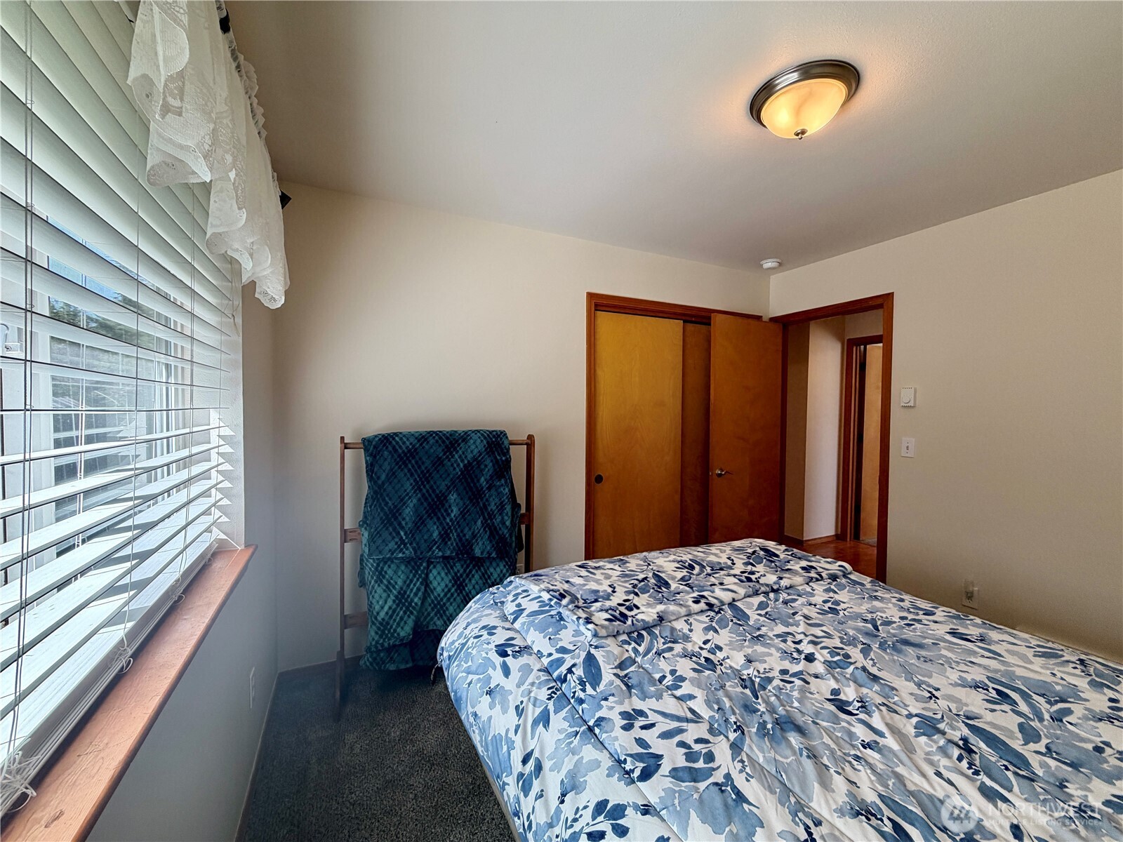341 Ponderosa Loop Property Photo 18