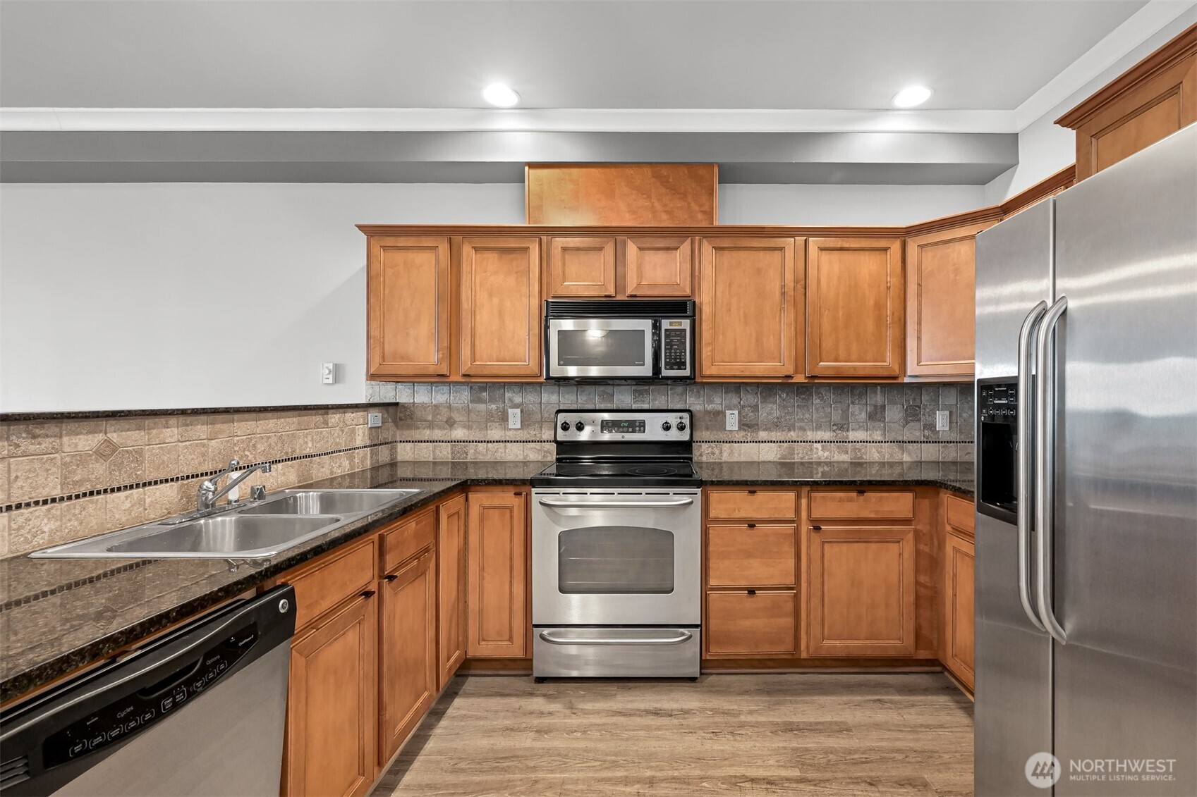 1015 Railroad Avenue 512 Property Photo 13