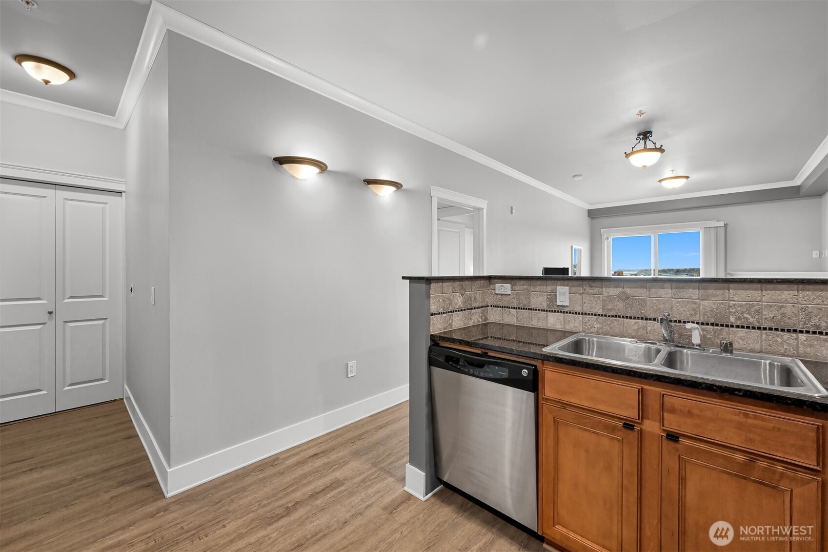 1015 Railroad Avenue 512 Property Photo 14