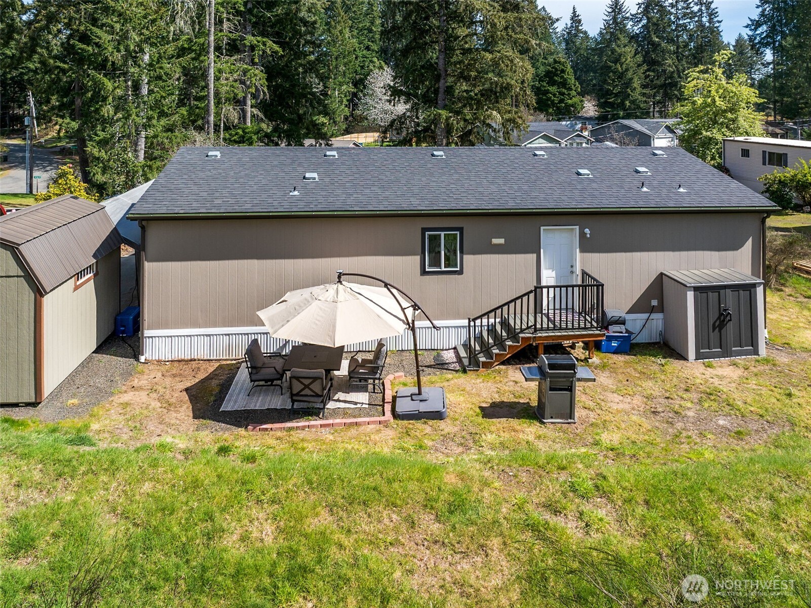 1828 197th Avenue Property Photo 17