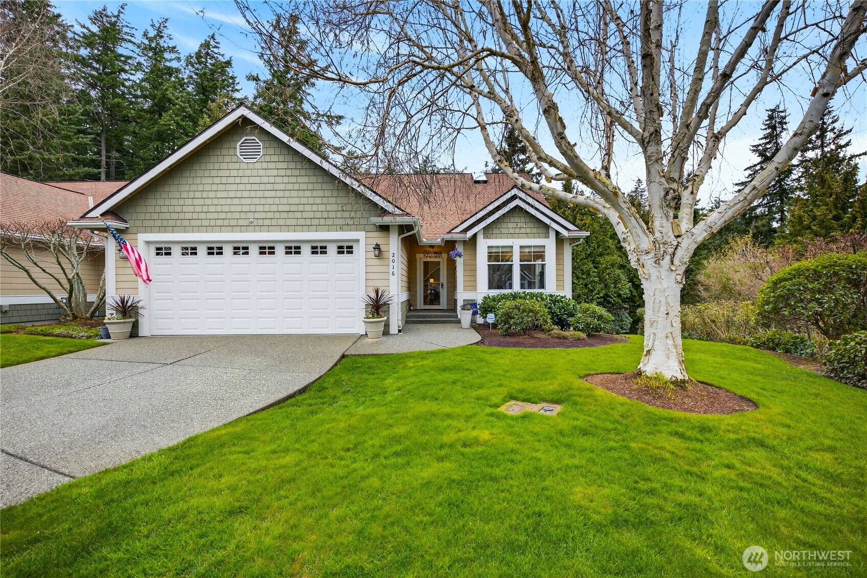 2016 Cascade Court Property Photo 1