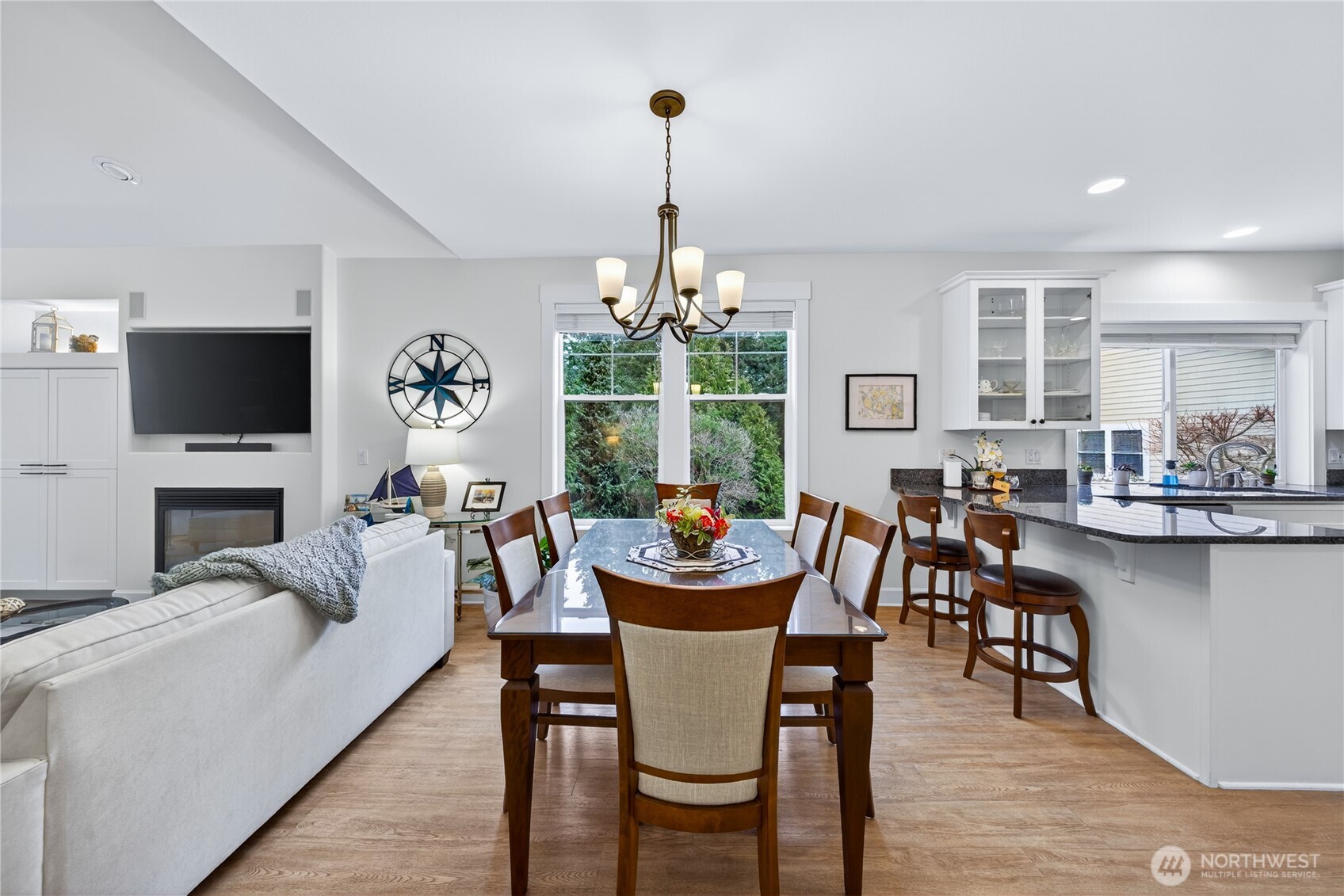 2016 Cascade Court Property Photo 10
