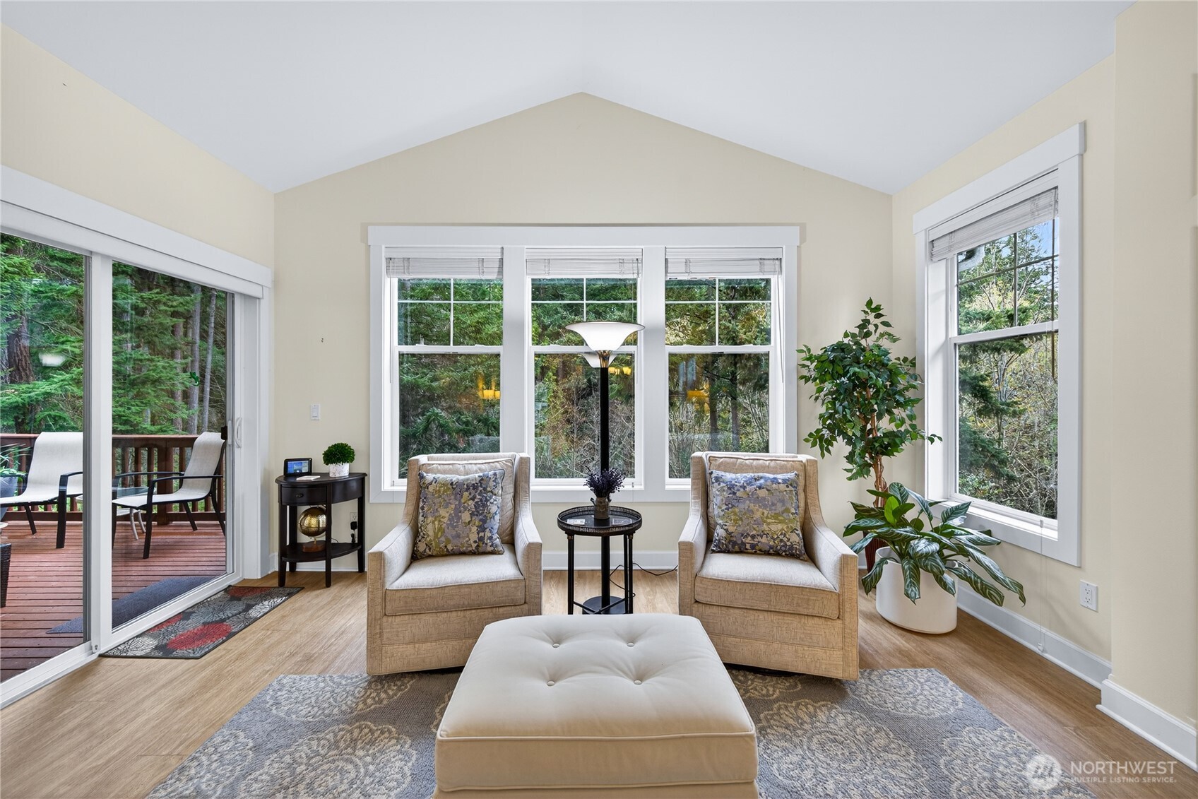 2016 Cascade Court Property Photo 17