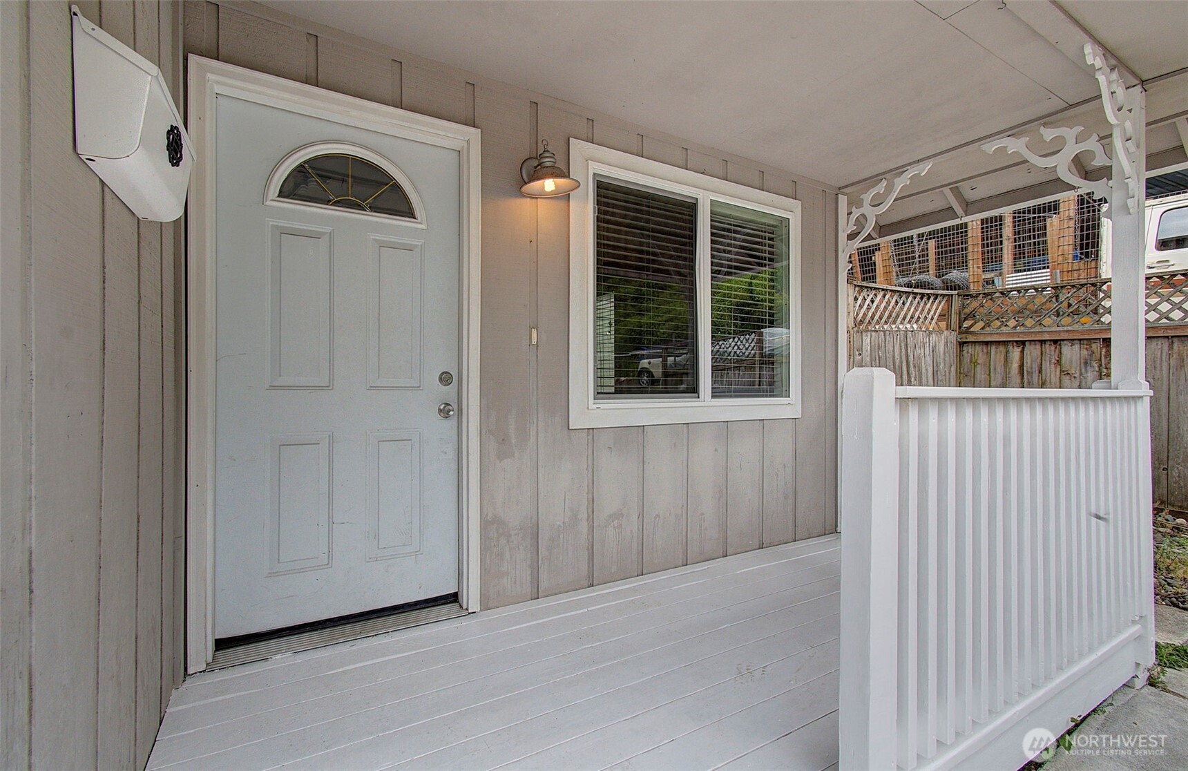 616 N 4th Avenue Property Photo 2