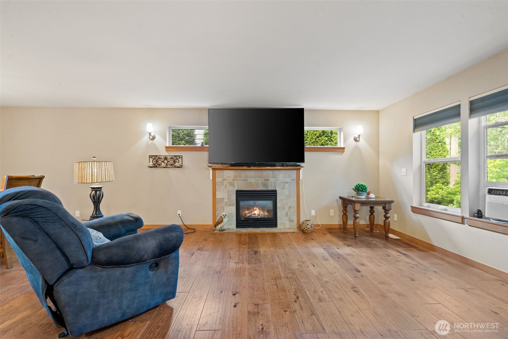 8992 Denise Place Property Photo 3