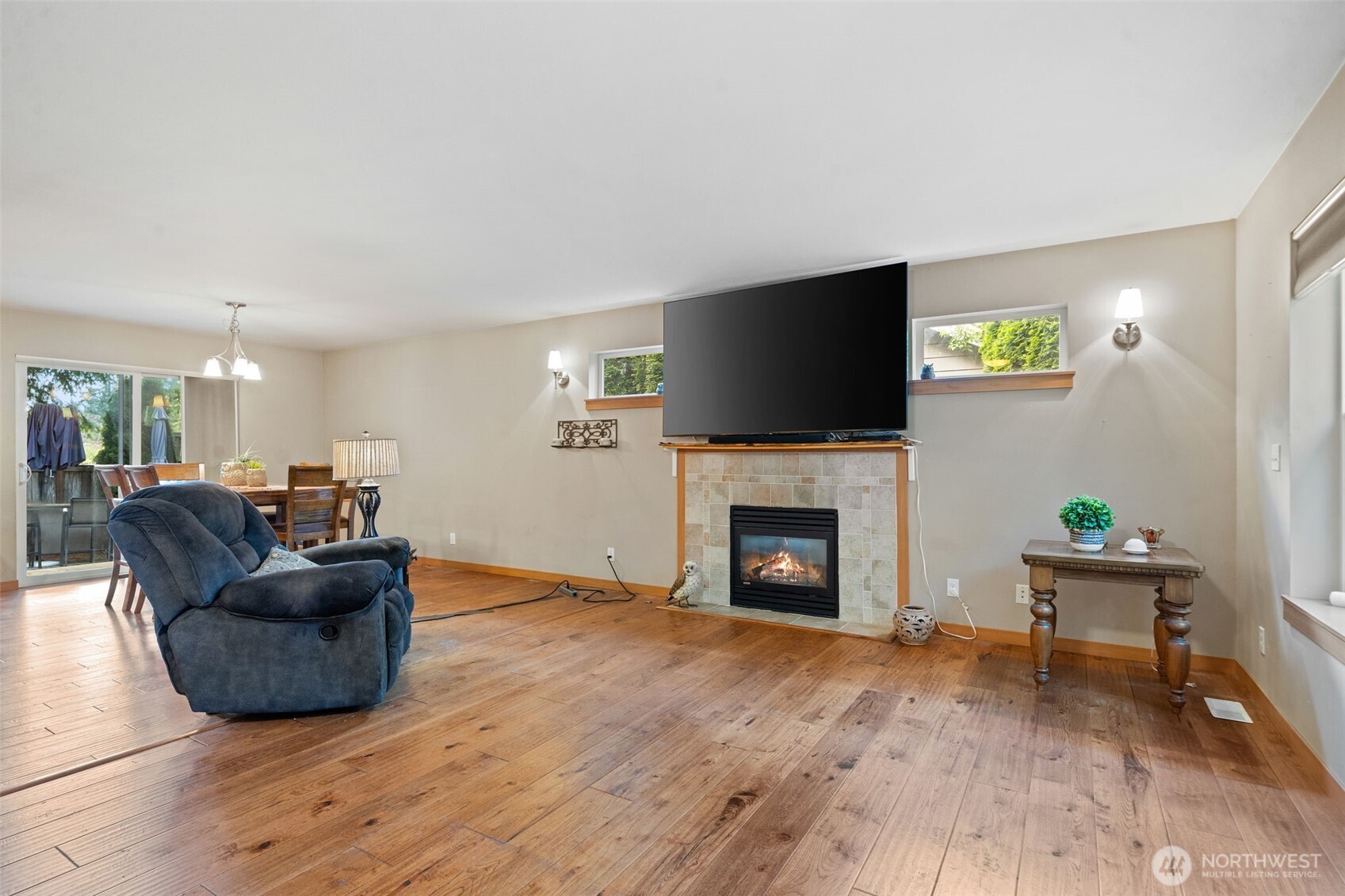 8992 Denise Place Property Photo 4
