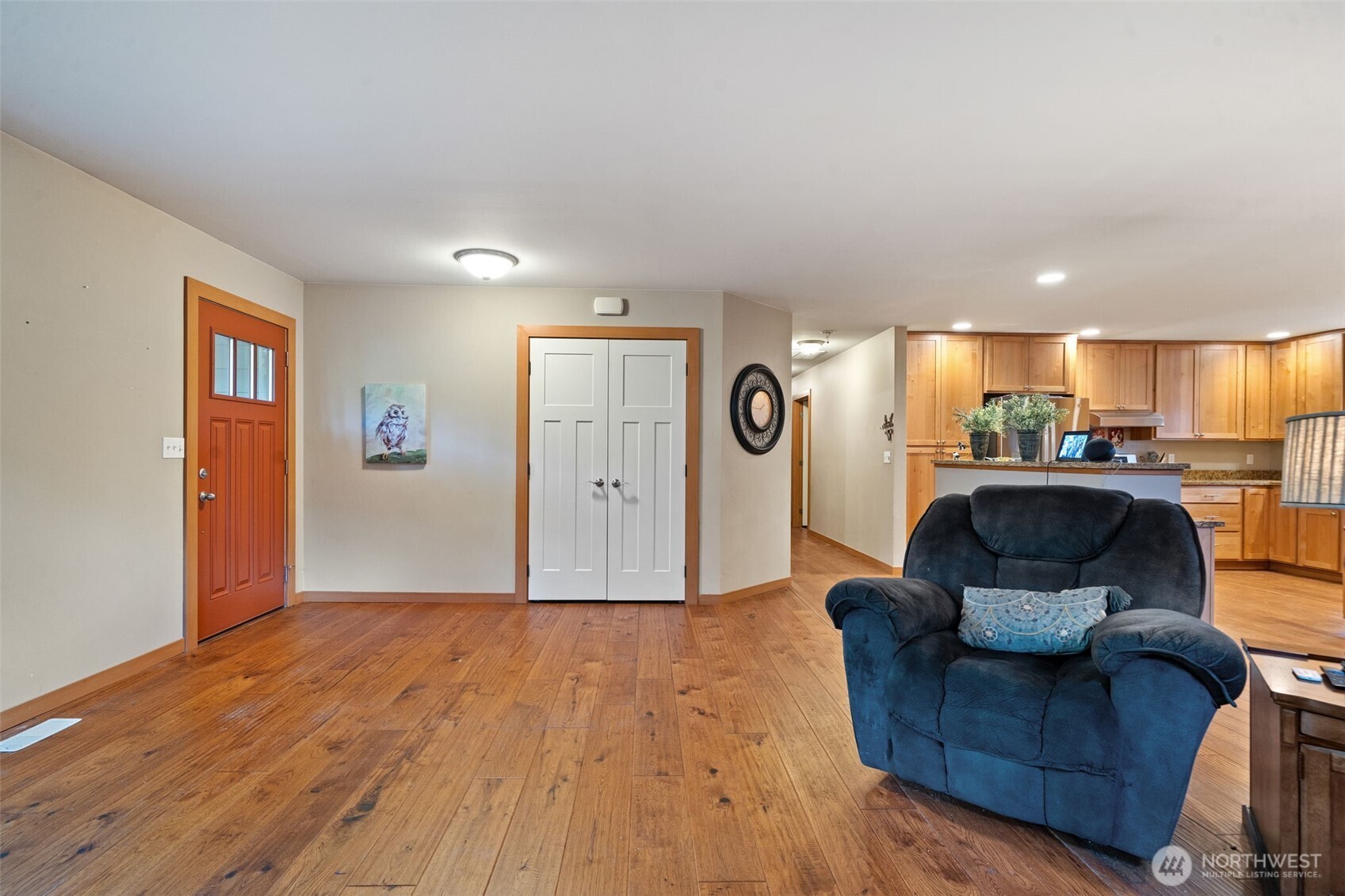 8992 Denise Place Property Photo 6