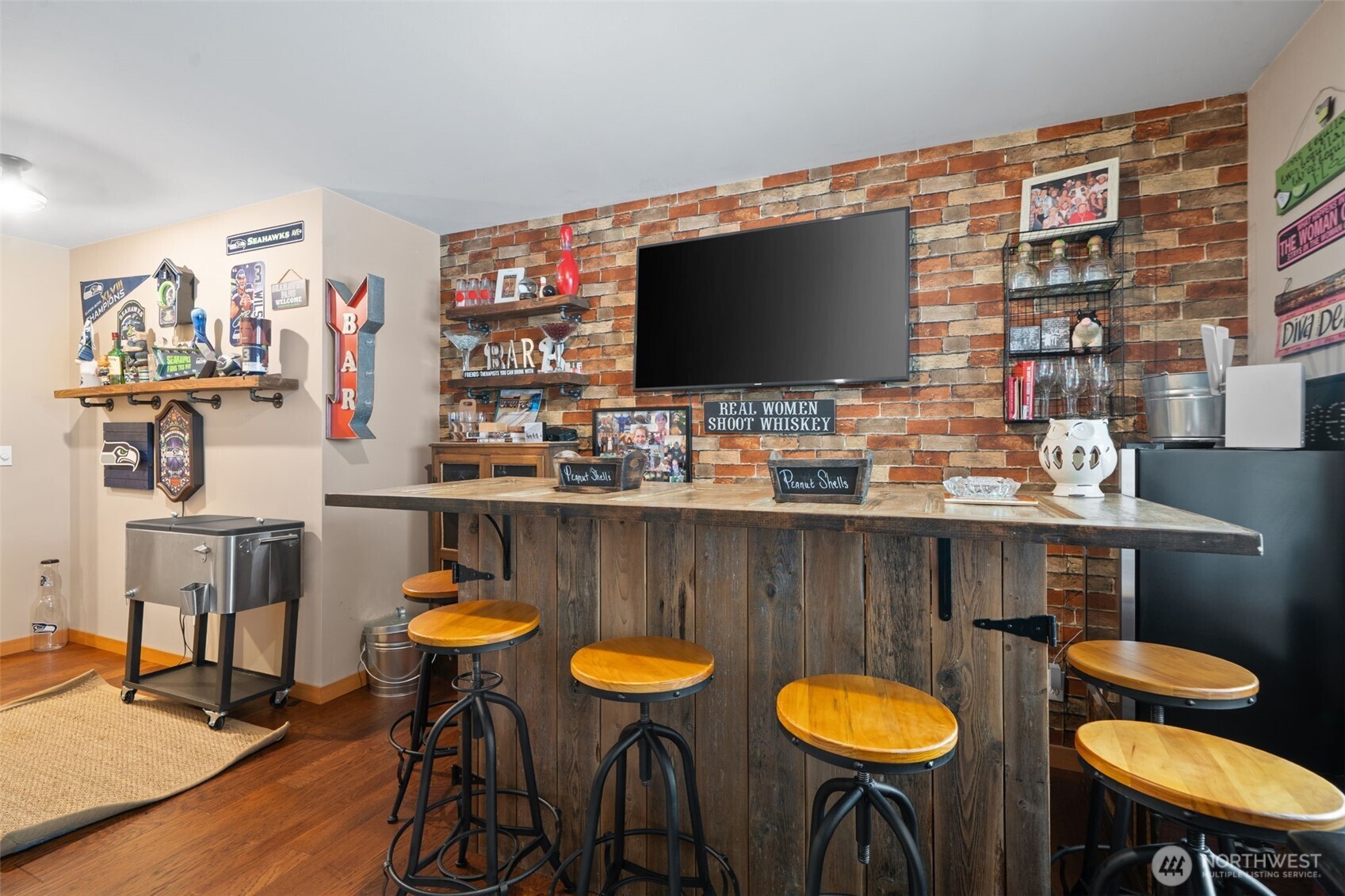 8992 Denise Place Property Photo 14