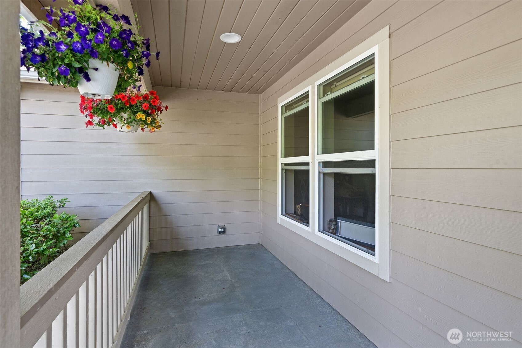 8992 Denise Place Property Photo 29