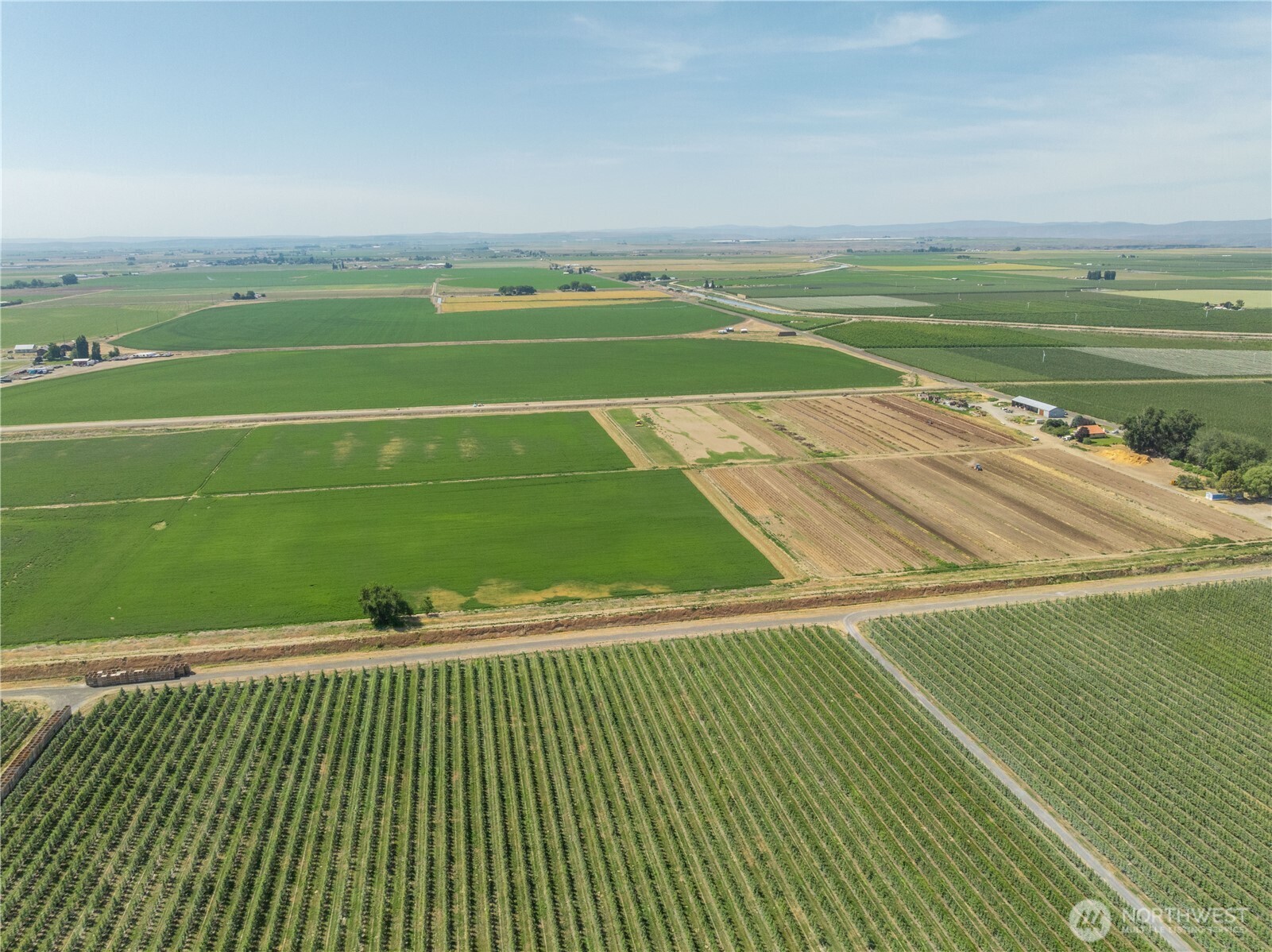 7891 Rd R Property Photo 6