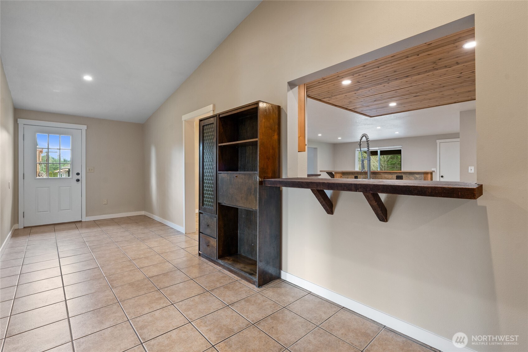 6408 366th Street Ct E Property Photo 9