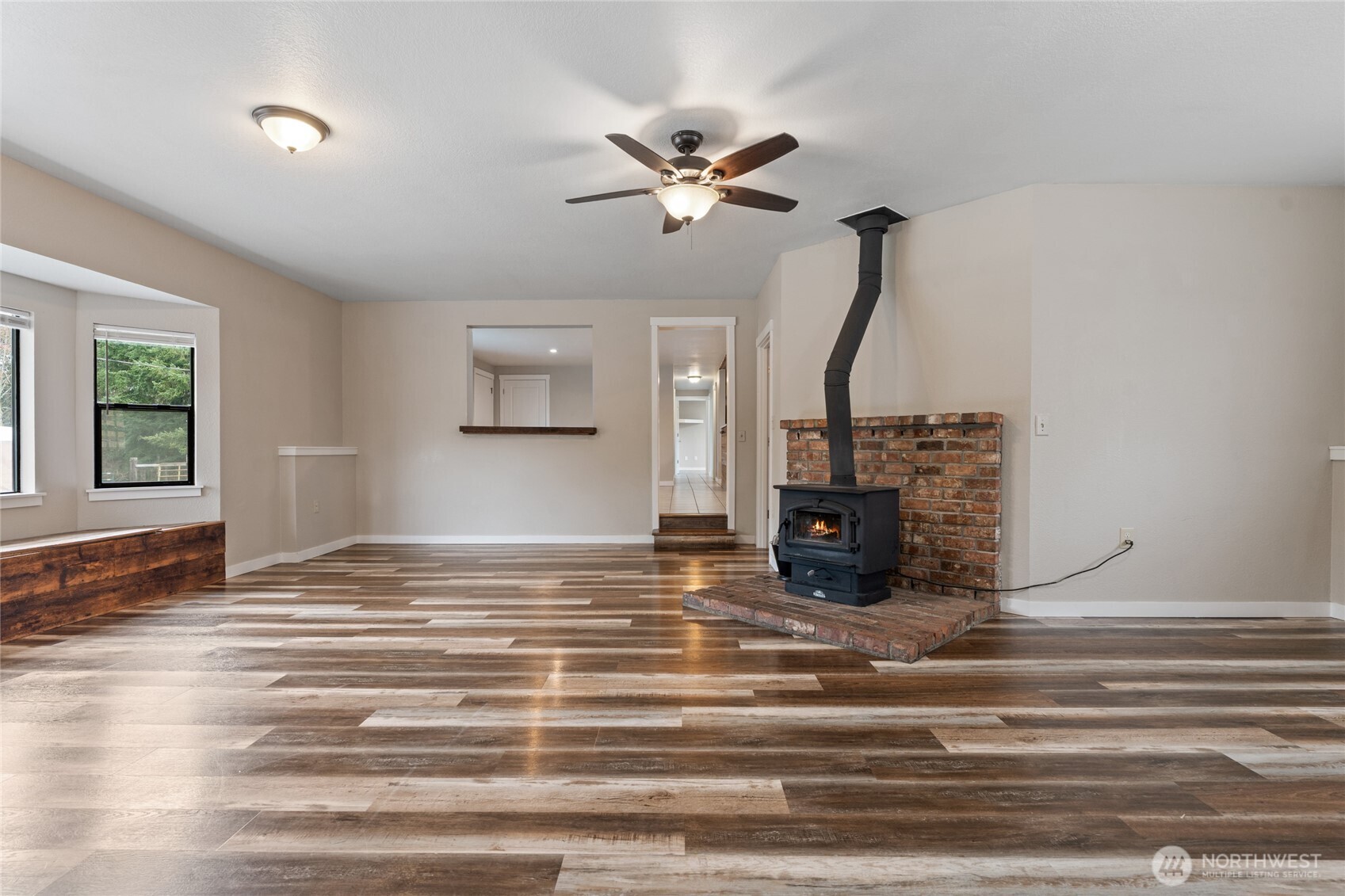 6408 366th Street Ct E Property Photo 10
