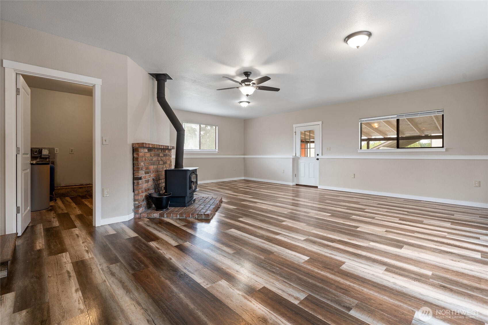 6408 366th Street Ct E Property Photo 11