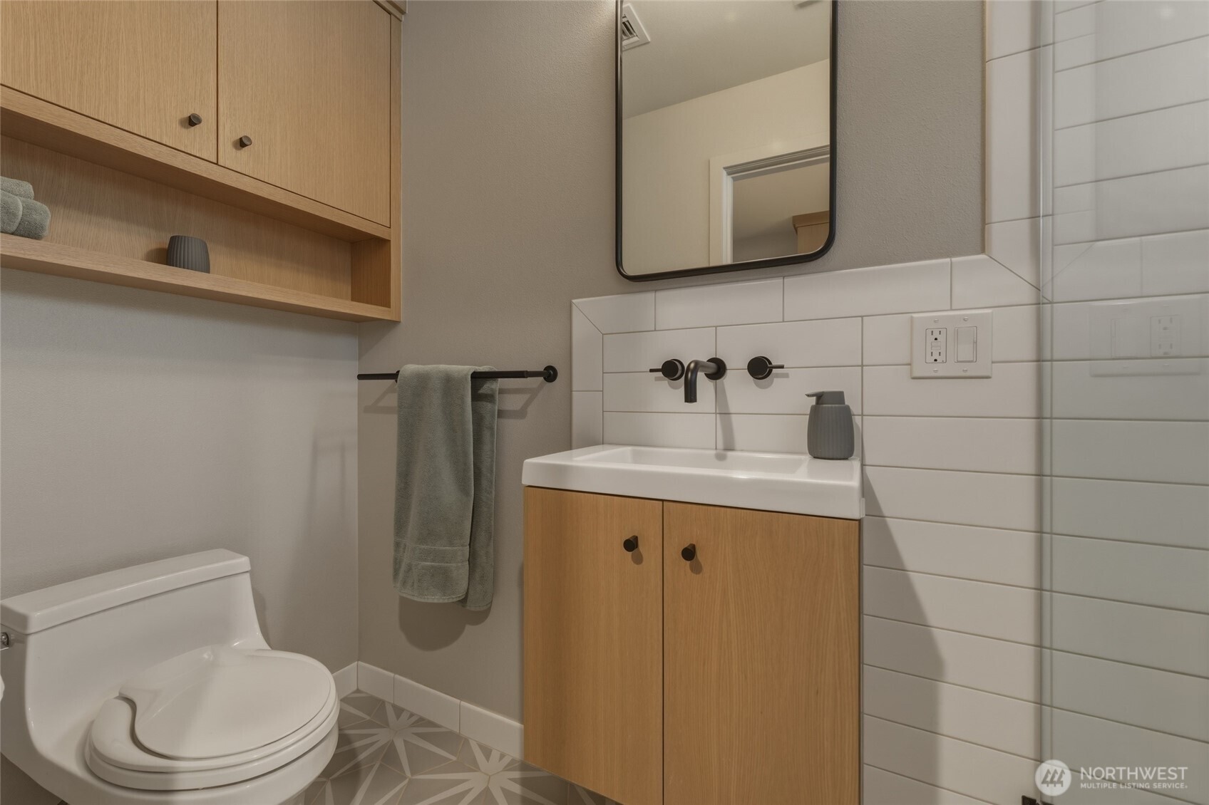 1231 S Division Street Property Photo 29