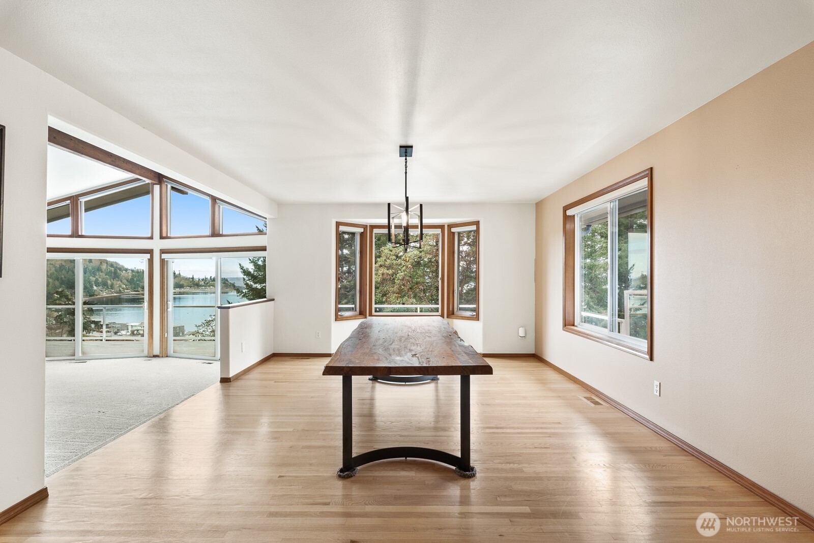 1107 Puesta Del Sol Property Photo 12