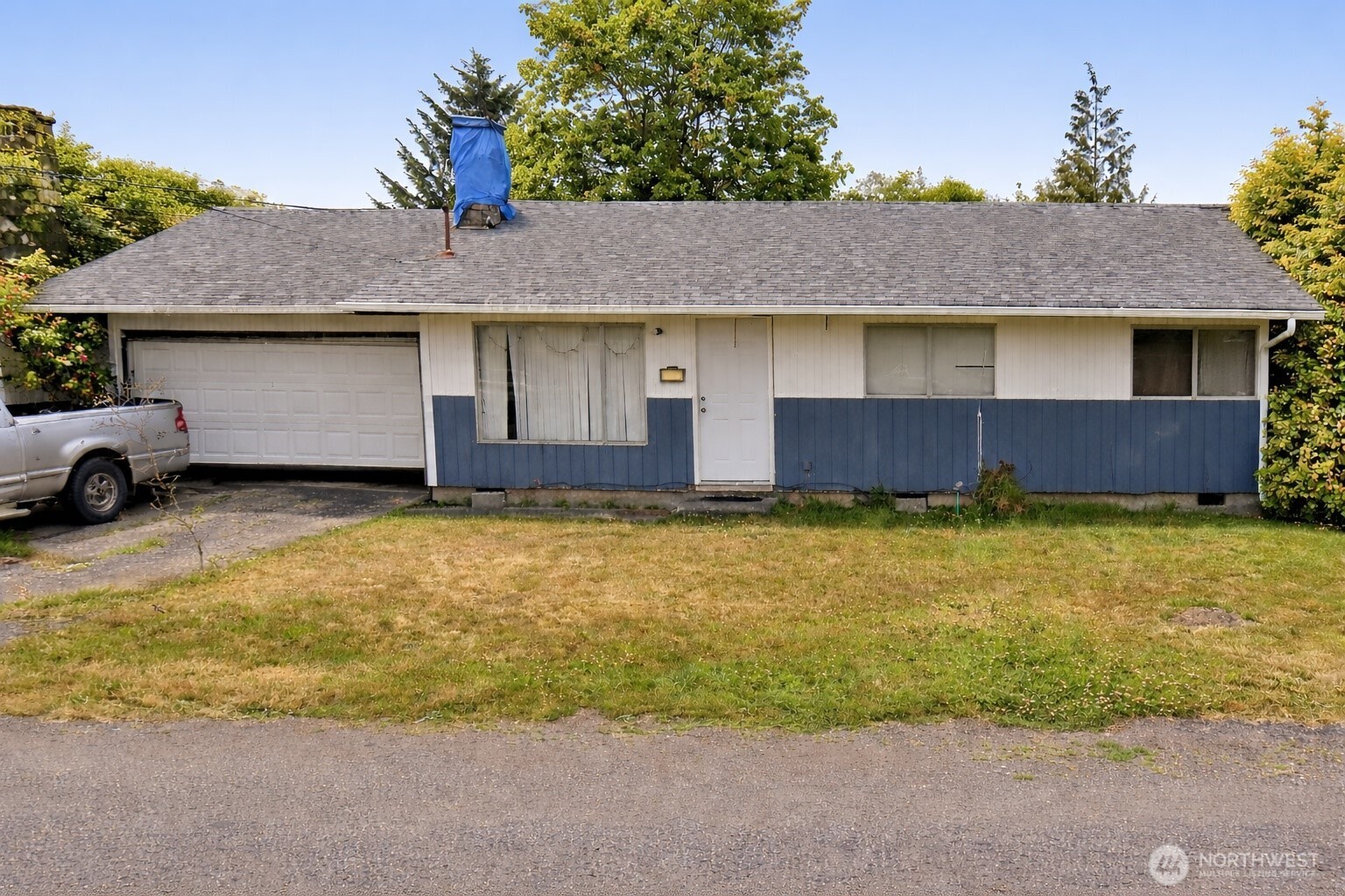 1100 Coolidge Road Property Photo 1