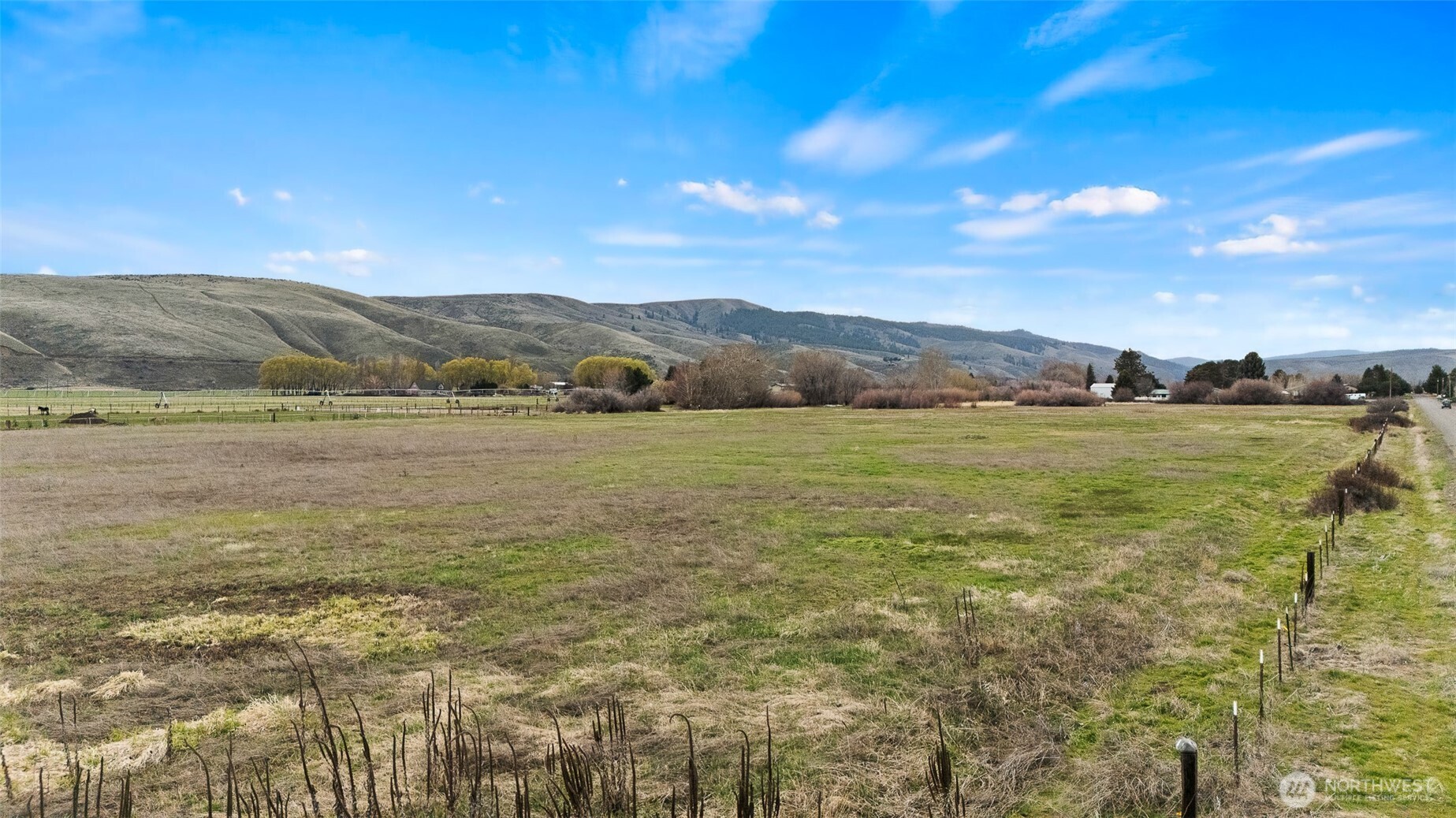 1 Strande Road Property Photo 6