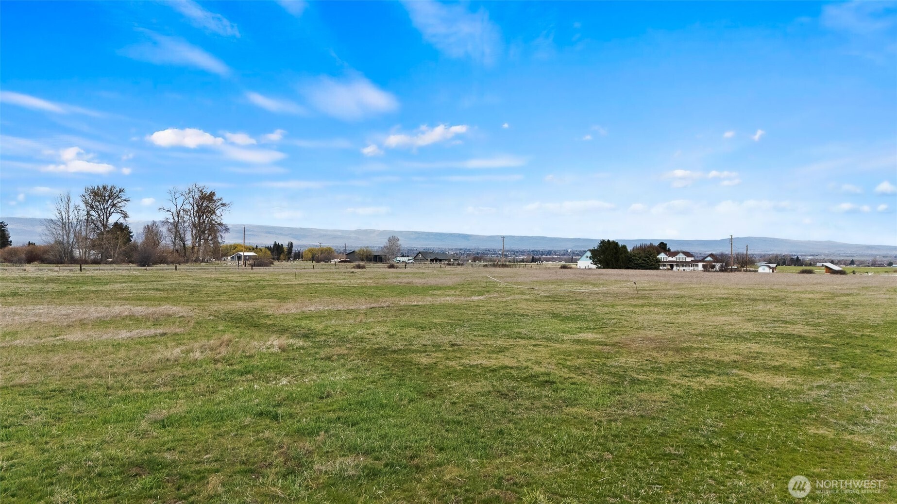 1 Strande Road Property Photo 8