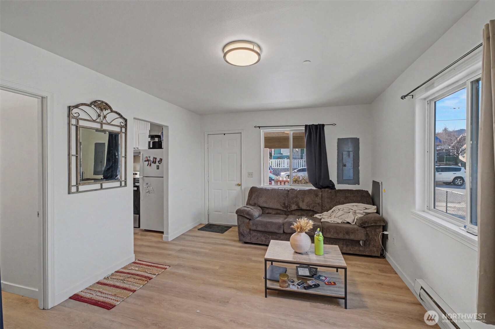533 Methow A,b,c Property Photo 1