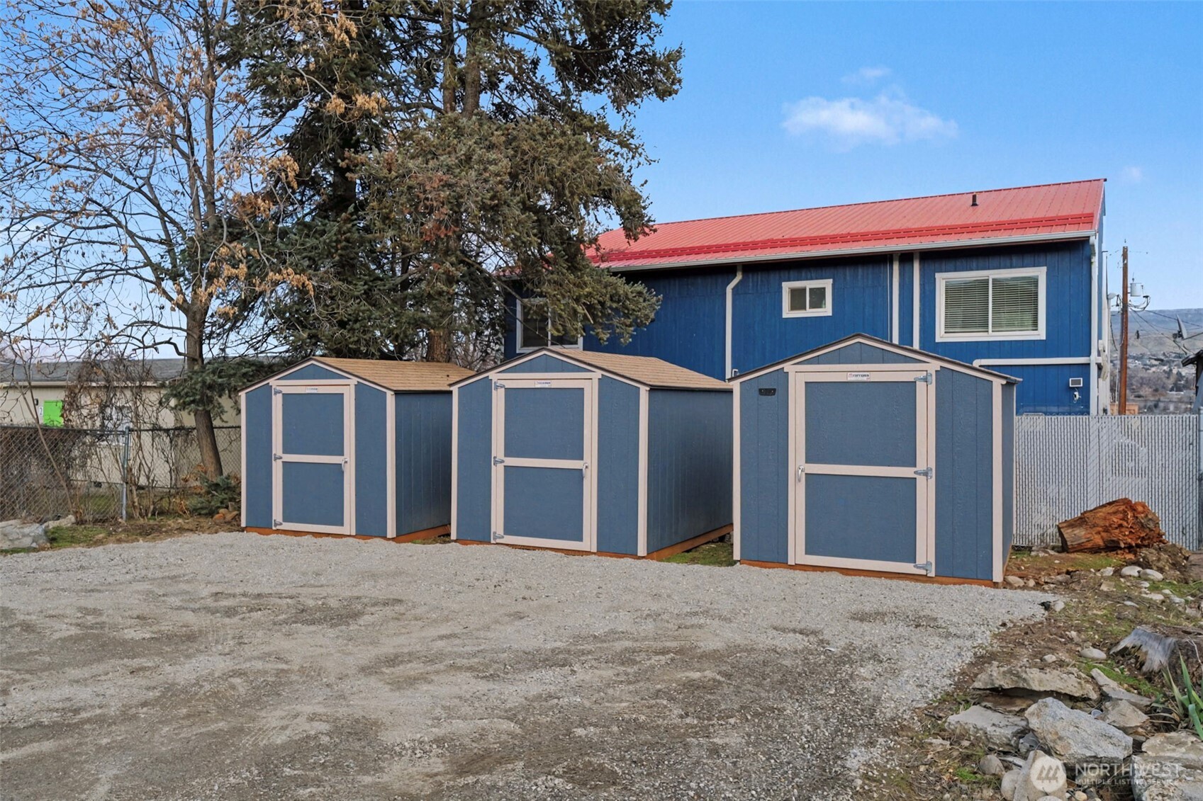 533 Methow A,b,c Property Photo 8