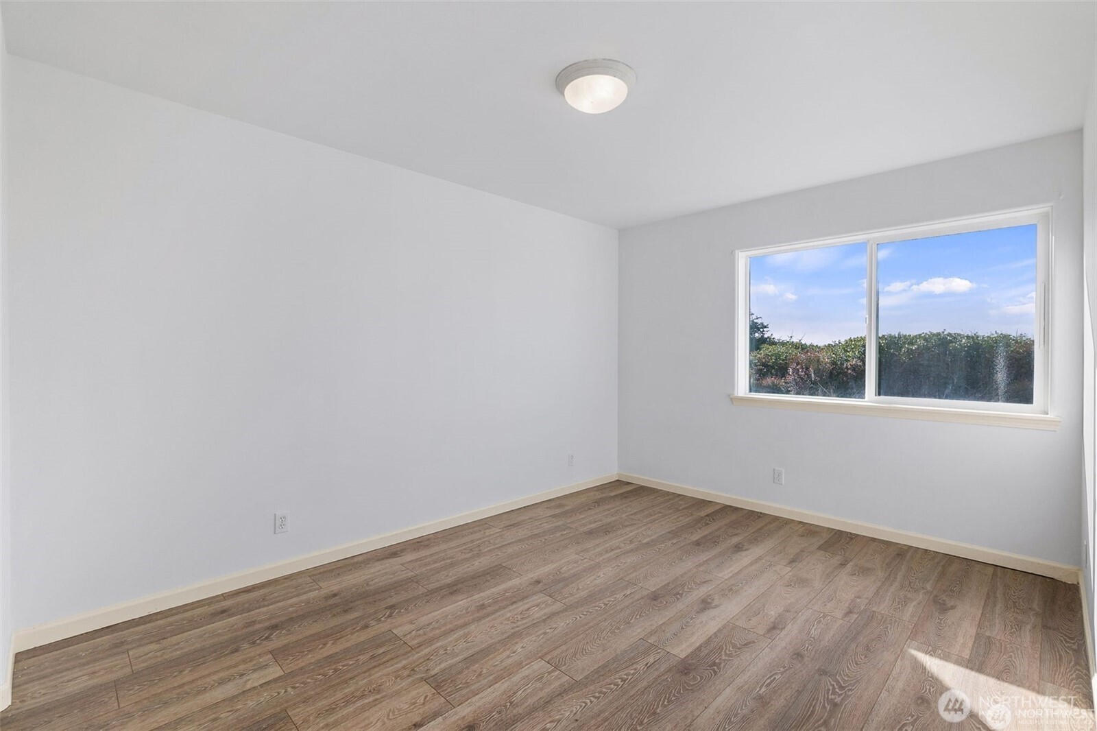 1029 S Sand Dune Avenue Property Photo 31