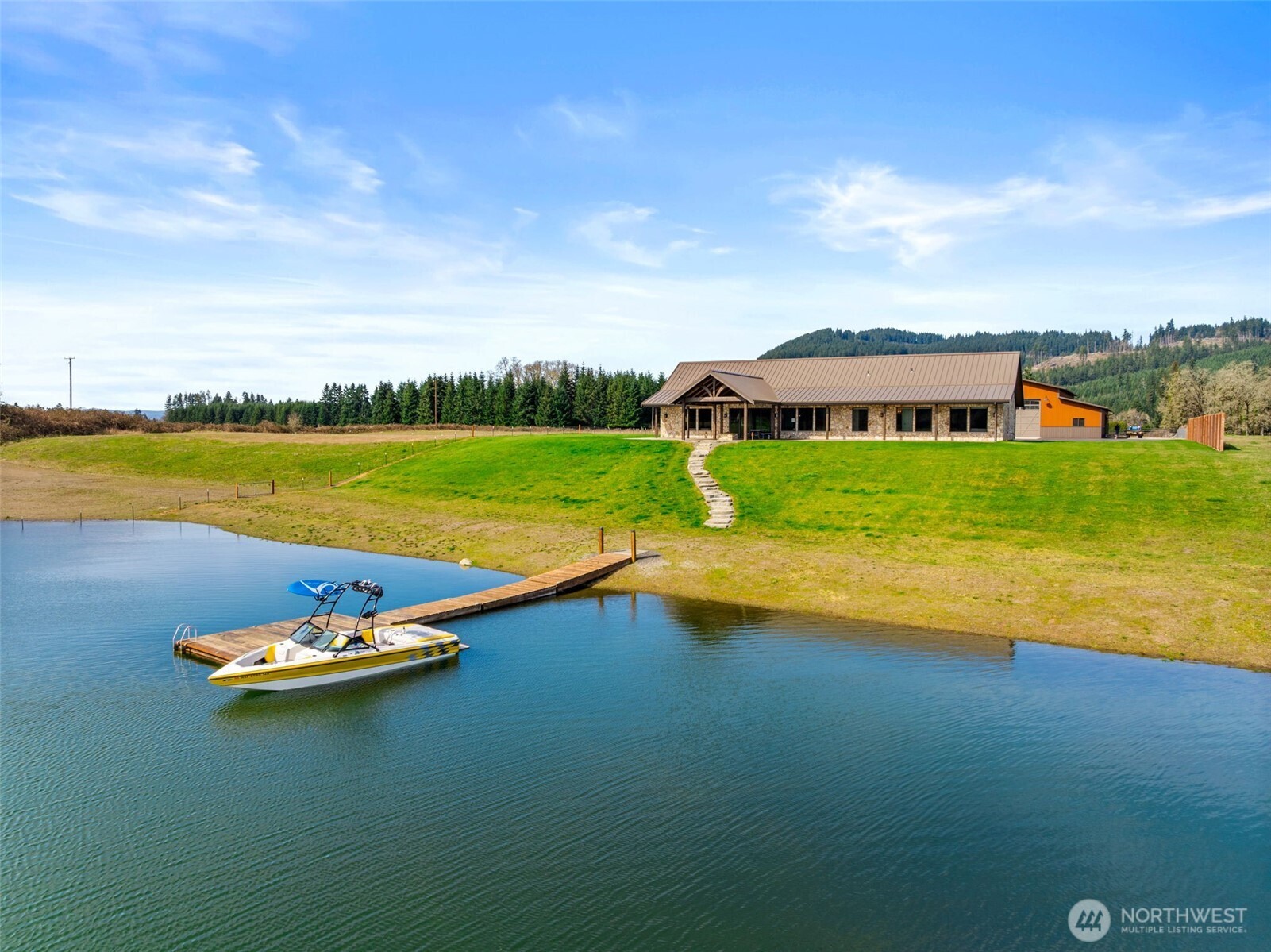 6401 Skookumchuck Road Property Photo 3