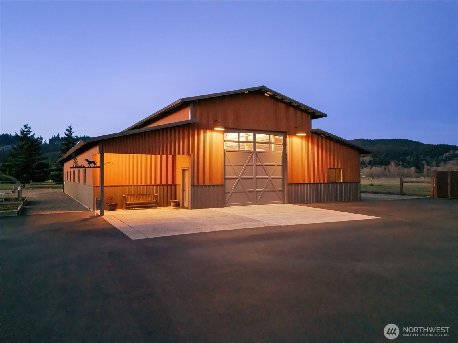 6401 Skookumchuck Road Property Photo 7