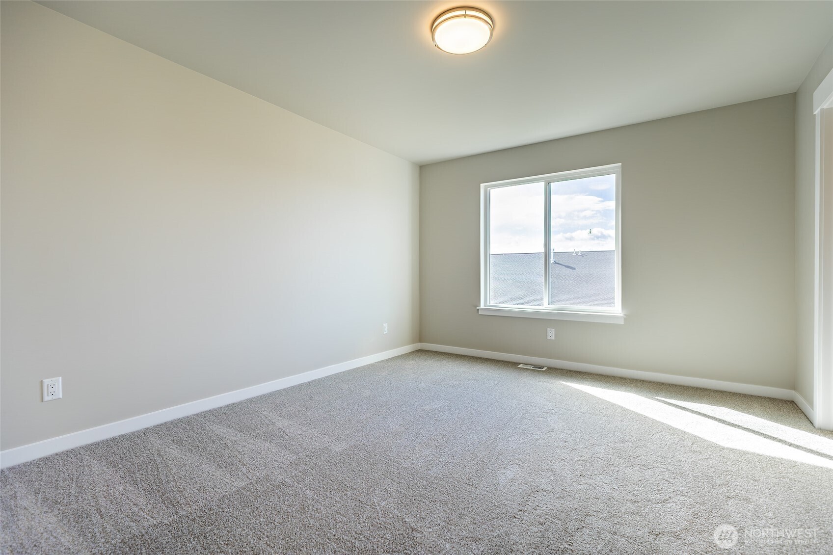 404 E Heatherstone Court Property Photo 18