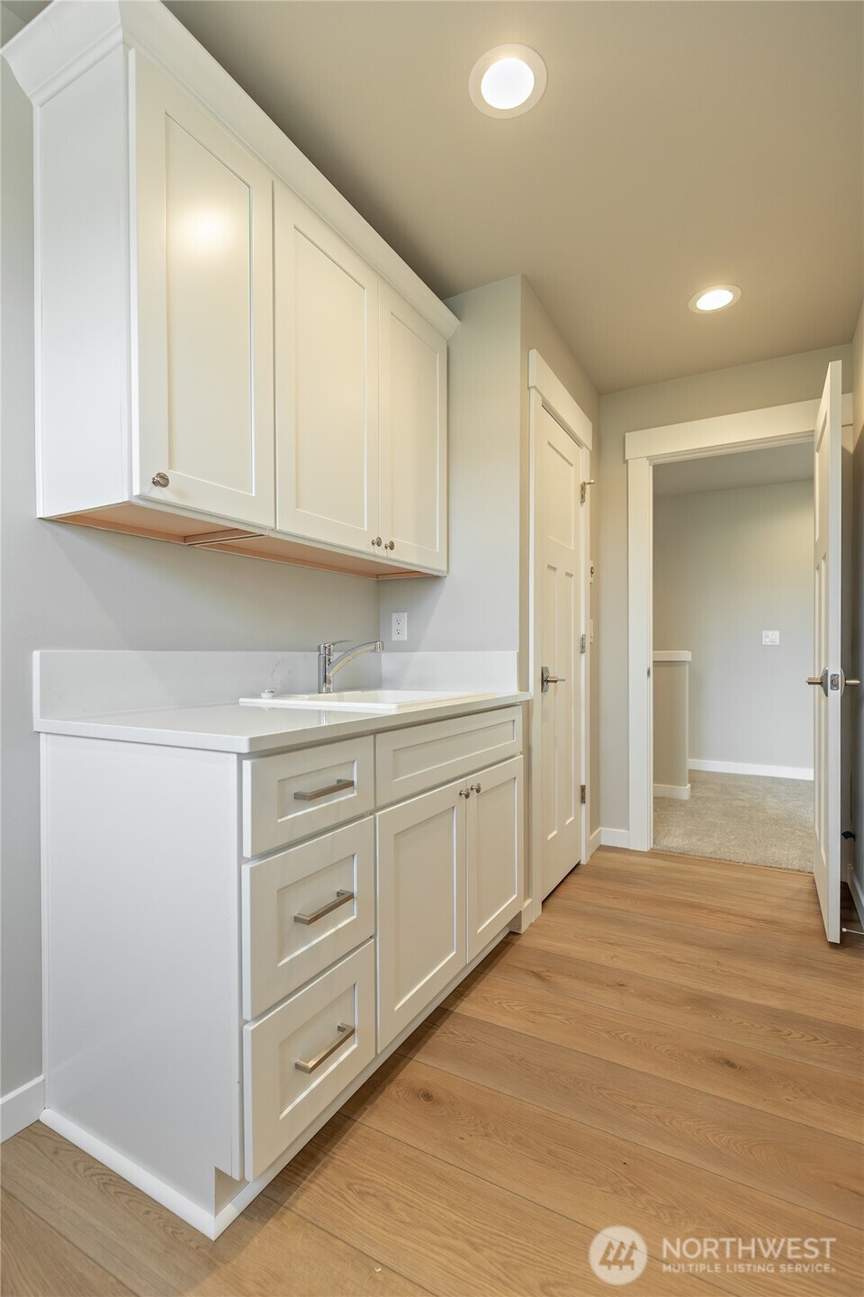 404 E Heatherstone Court Property Photo 23