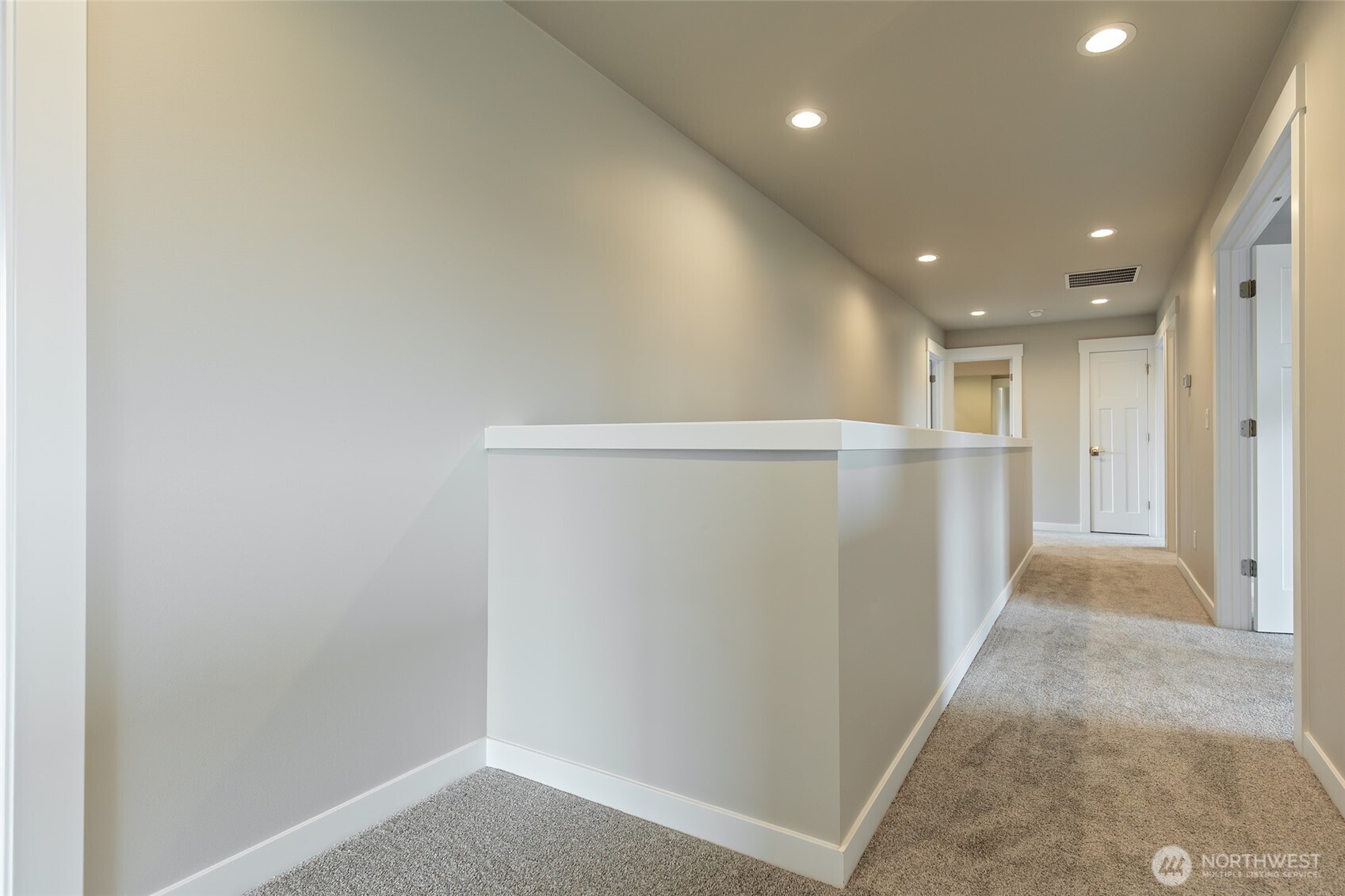 404 E Heatherstone Court Property Photo 24
