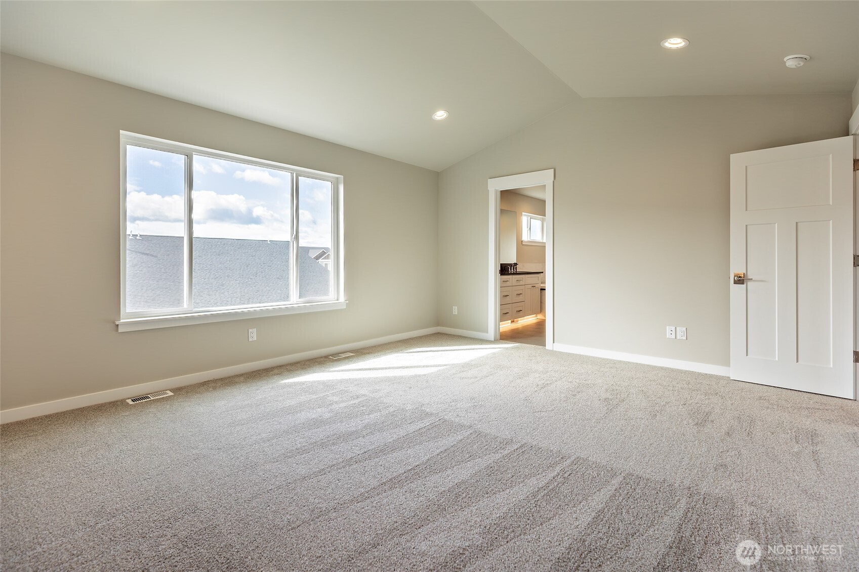 404 E Heatherstone Court Property Photo 26
