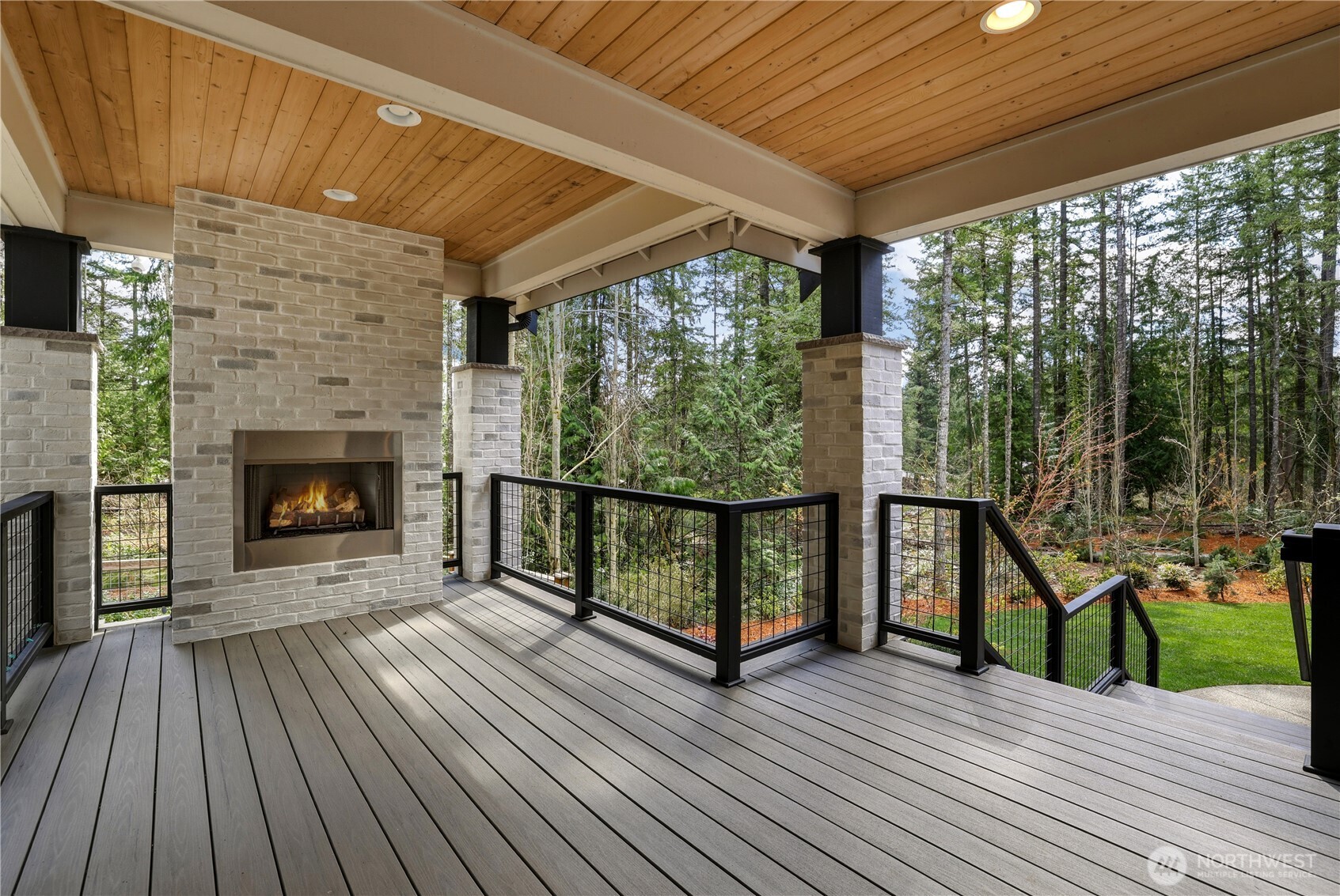 29816 Se Lake Retreat North Drive Property Photo 4