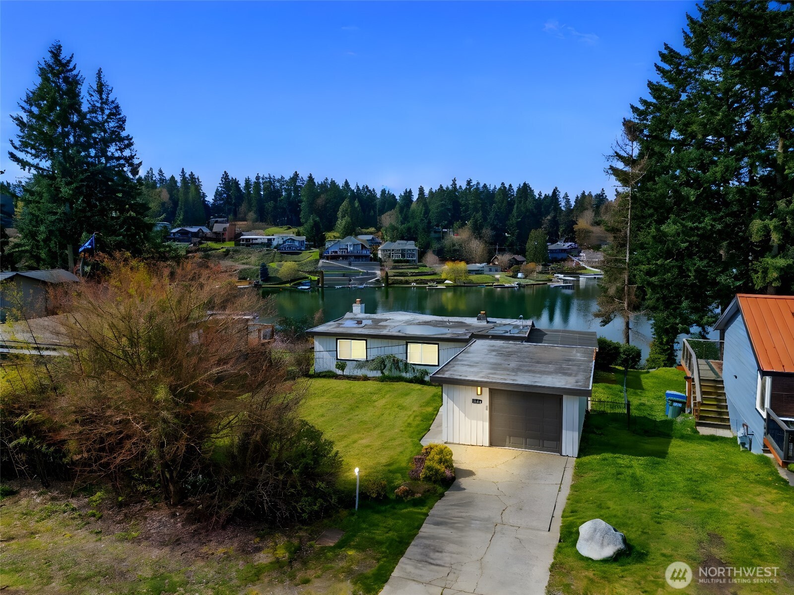 3118 Deer Island Drive Property Photo 2