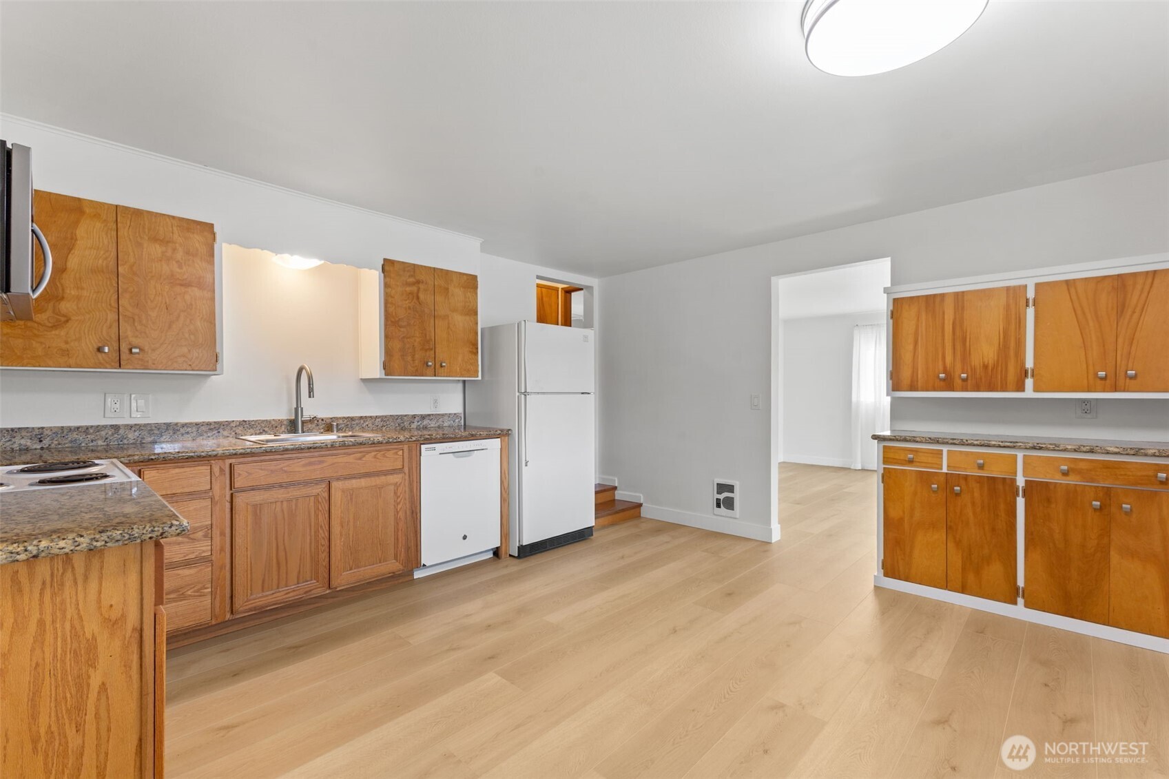 3118 Deer Island Drive Property Photo 6