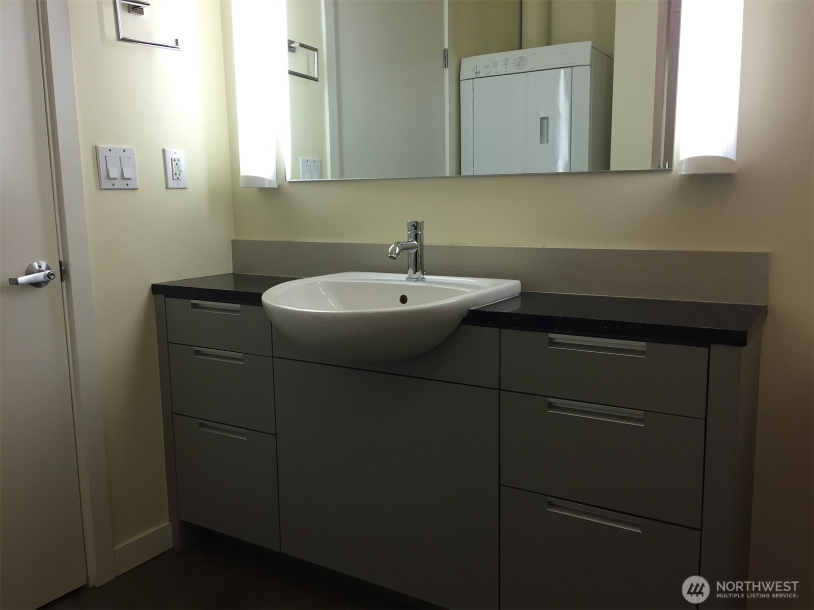 501 Roy Street T306 Property Photo 11