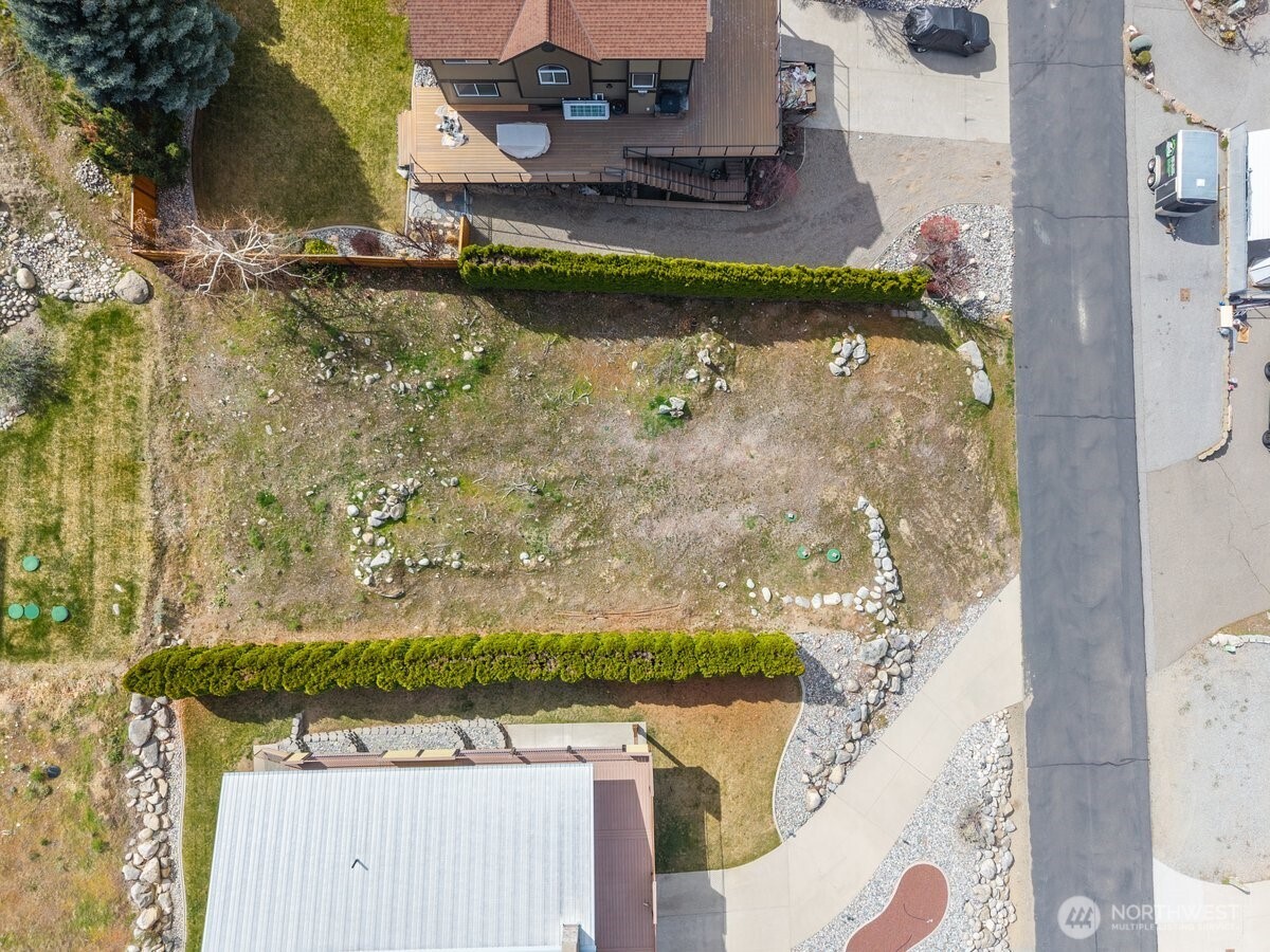 460 Lakefront Drive Property Photo 4