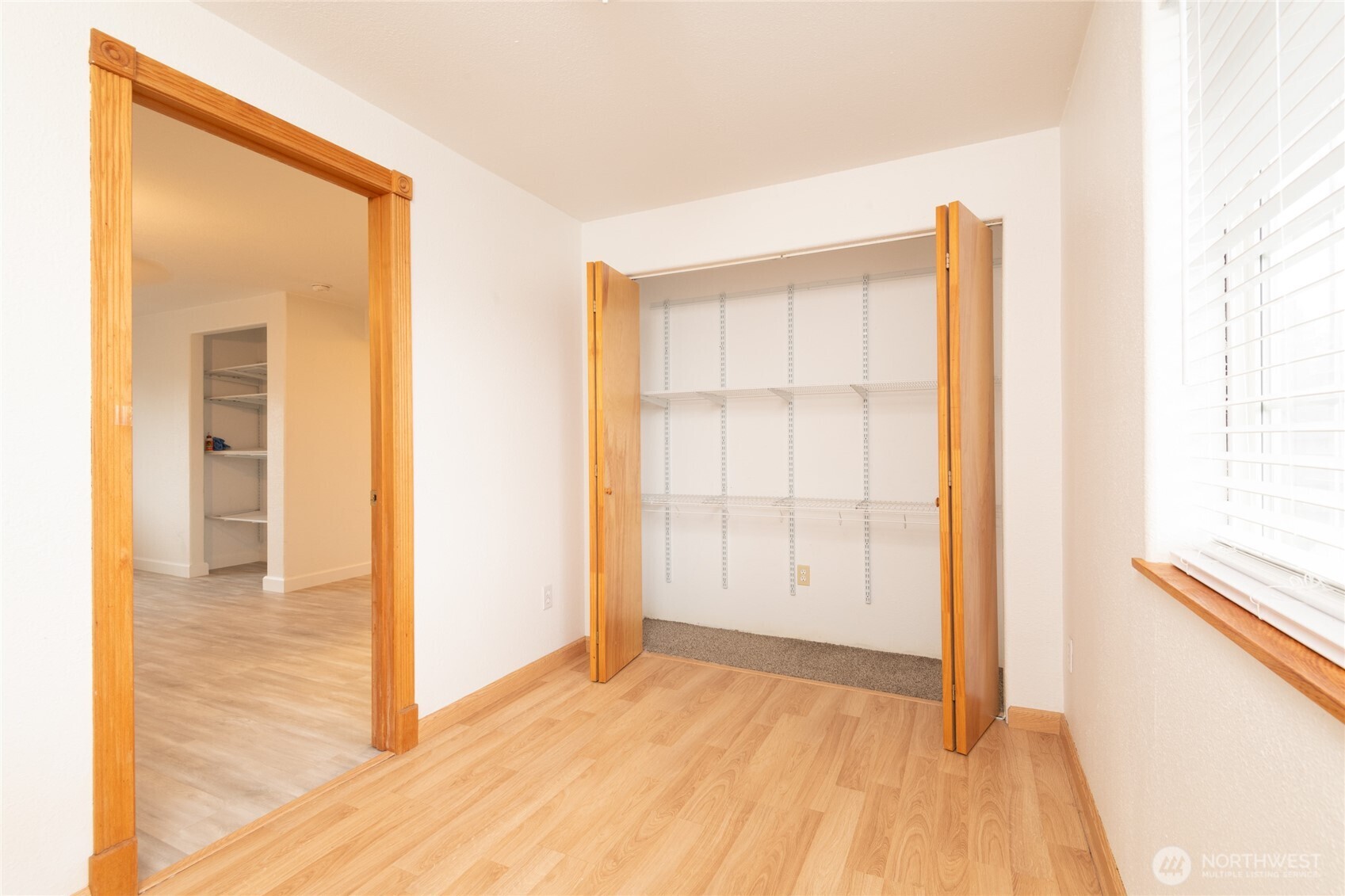 158 Boardwalk Wy Property Photo 9