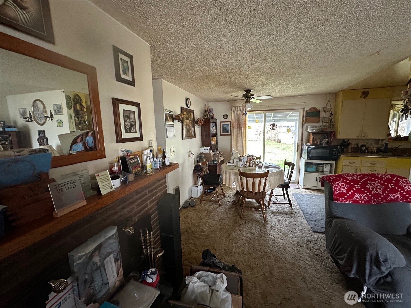 18302 A Street Property Photo 7