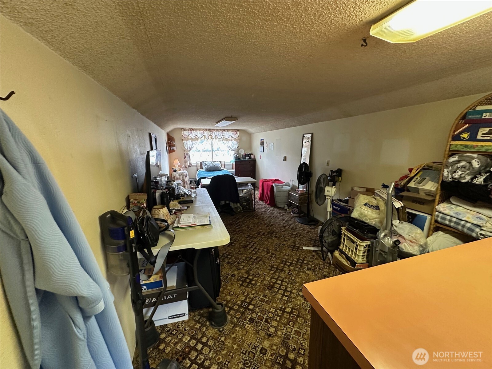 18302 A Street Property Photo 11