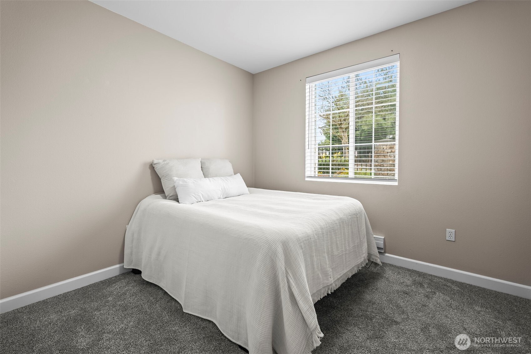 10016 186th Place 104 Property Photo 30