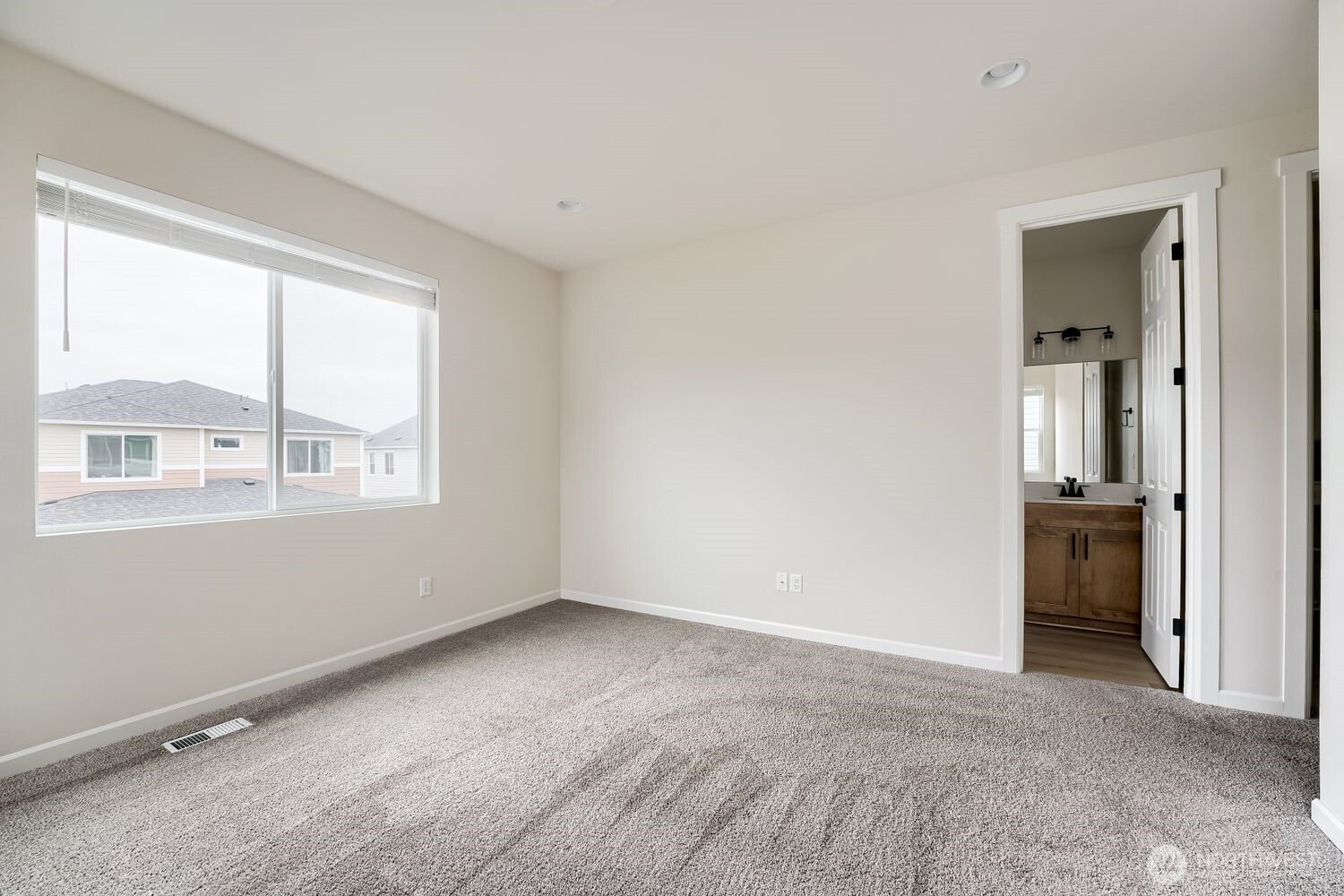 15328 208th Avenue Property Photo 14
