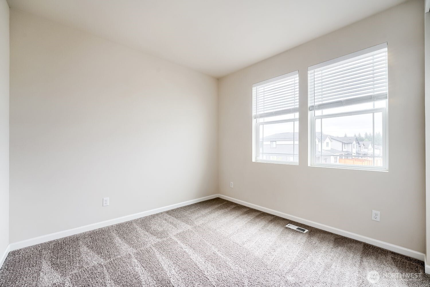 15328 208th Avenue Property Photo 19